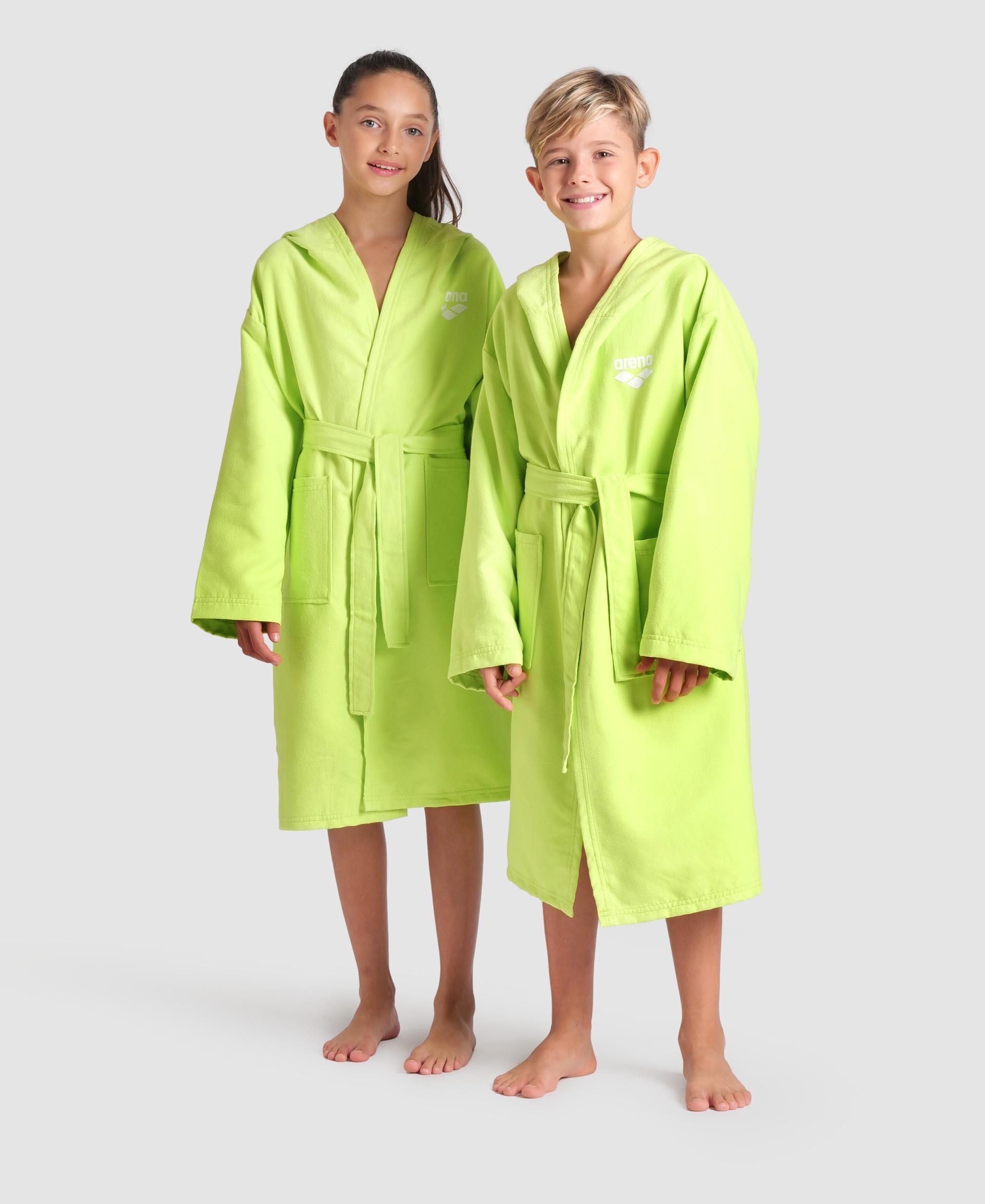 arena Zeal Junior Robe Age 6-15