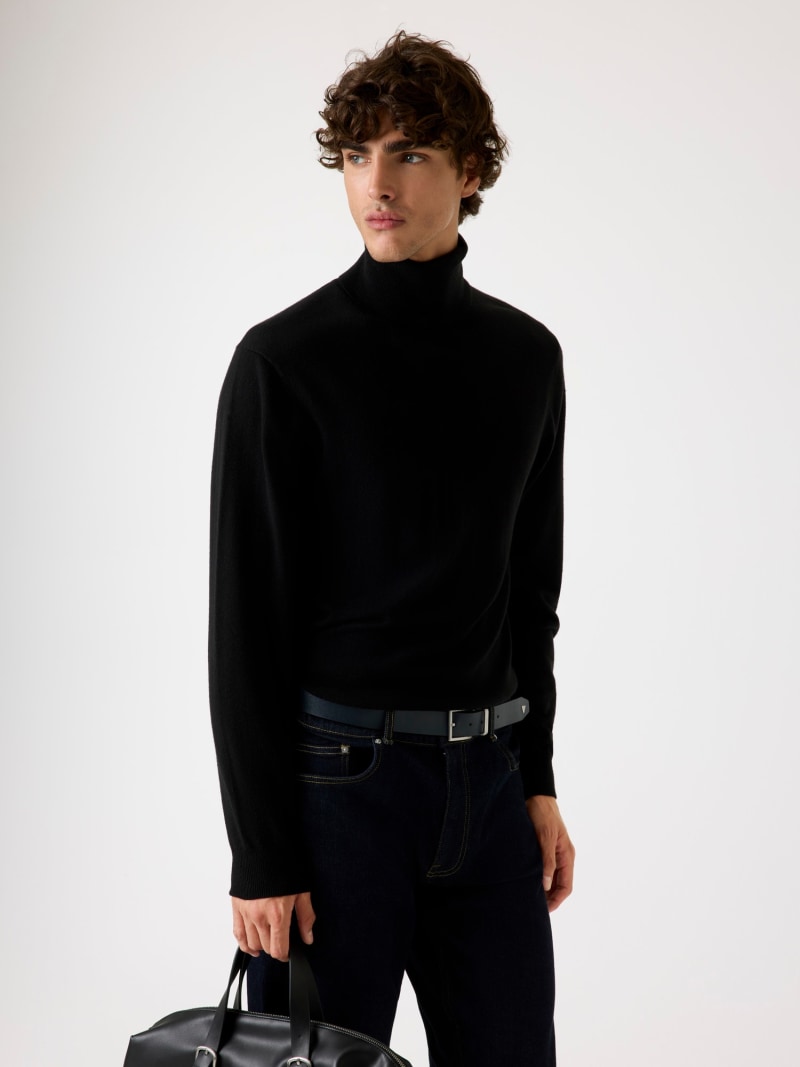 Wool-blend turtle neck sweater