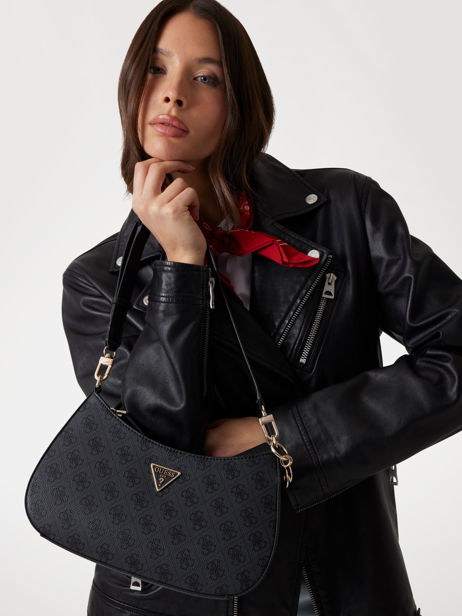 Noelle 4G logo shoulder bag