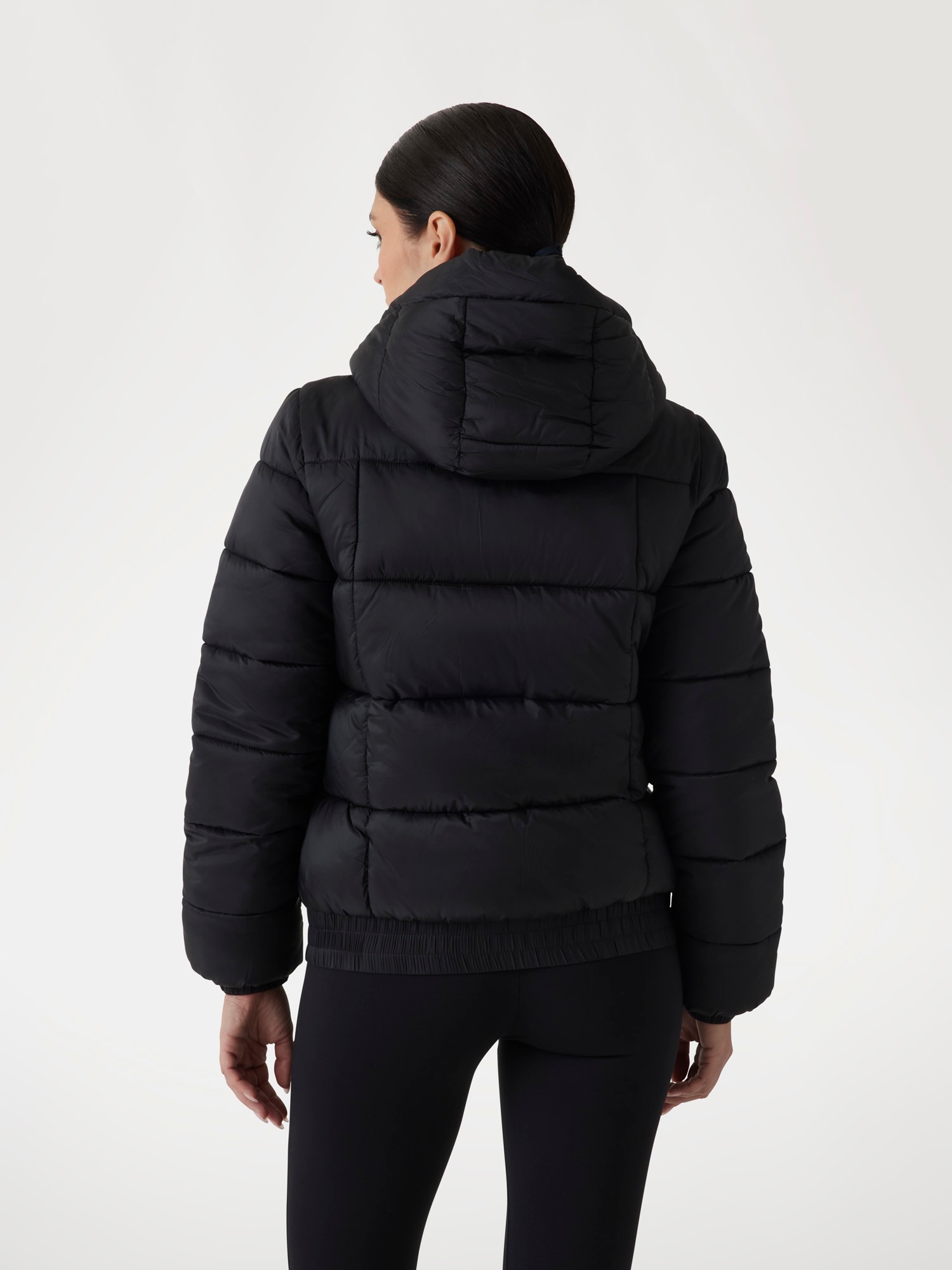 Water repellent puffer jacket