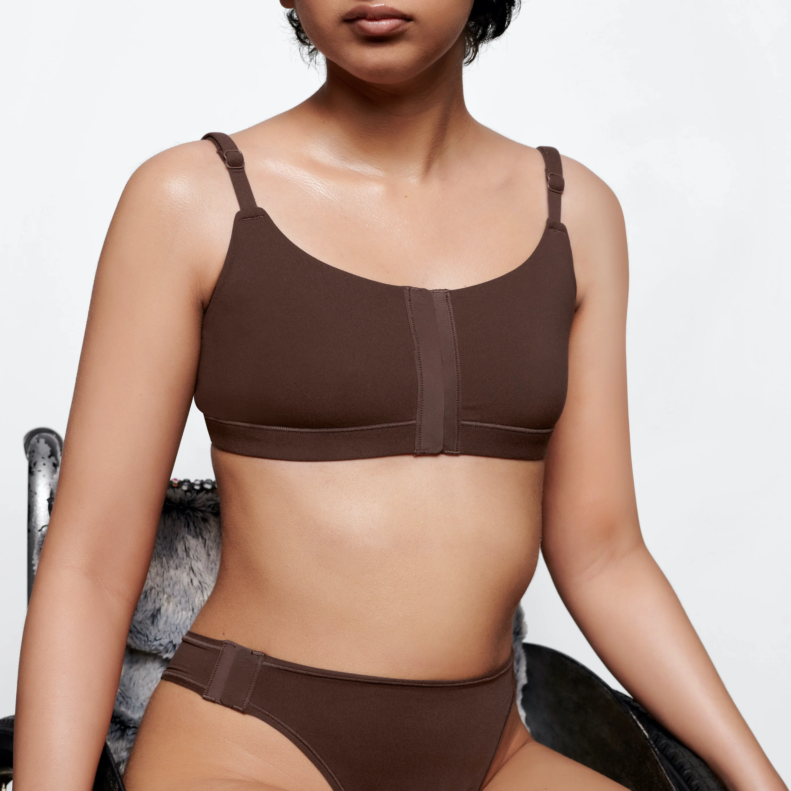 FITS EVERYBODY ADAPTIVE SCOOP BRALETTE | ONYX