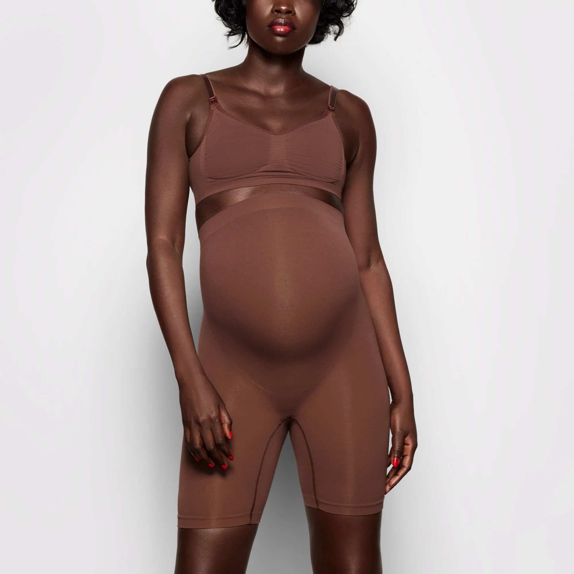 MATERNITY SCULPTING SHORT MID THIGH | ONYX