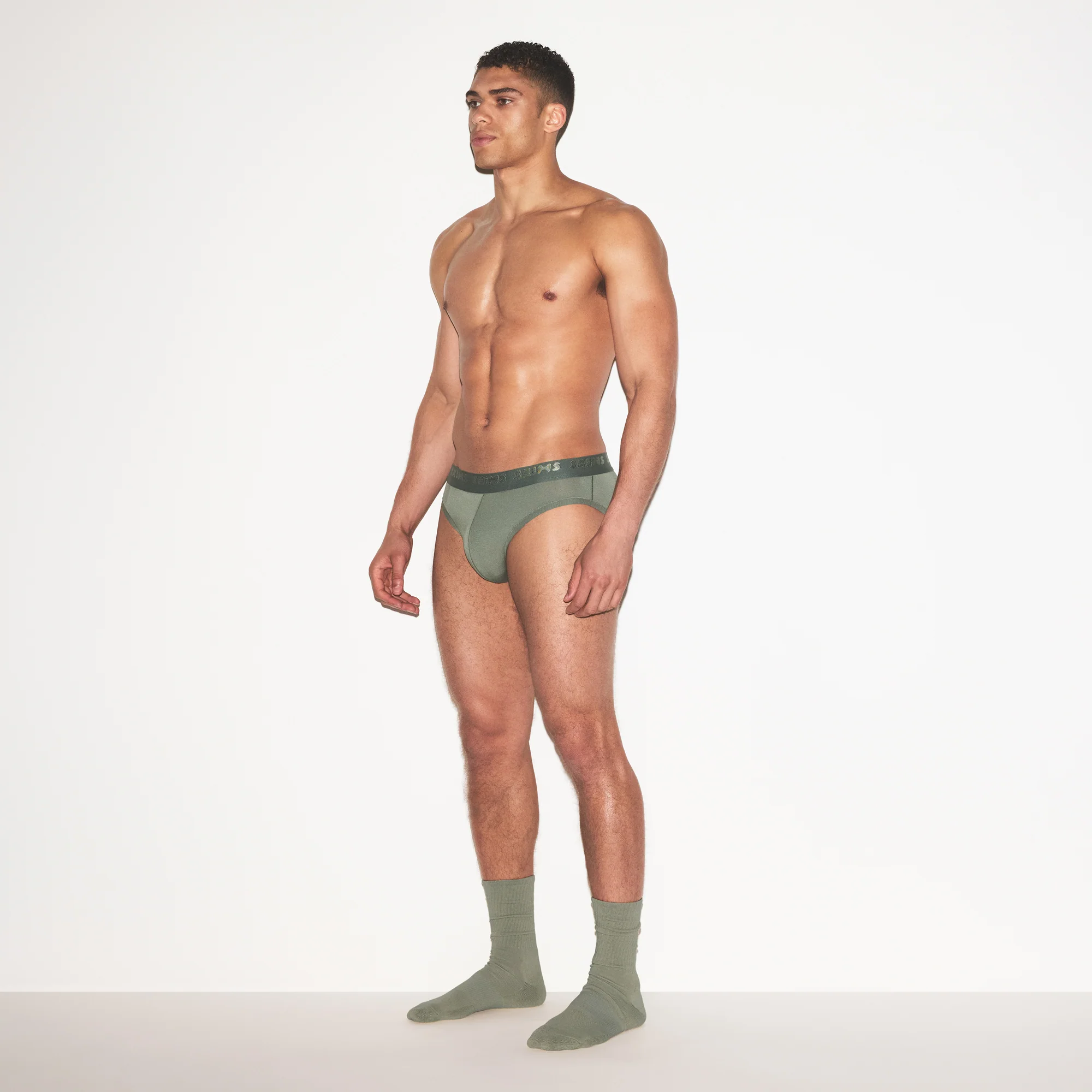 SKIMS STRETCH MENS BRIEF | LAUREL