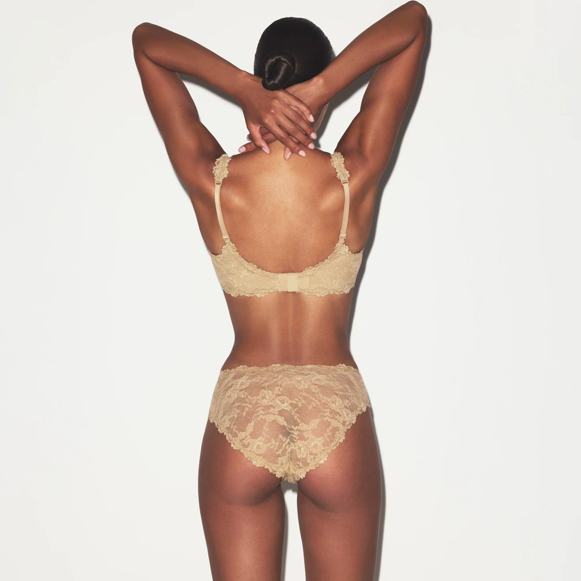 STRETCH LACE BRIEF | MORGANITE