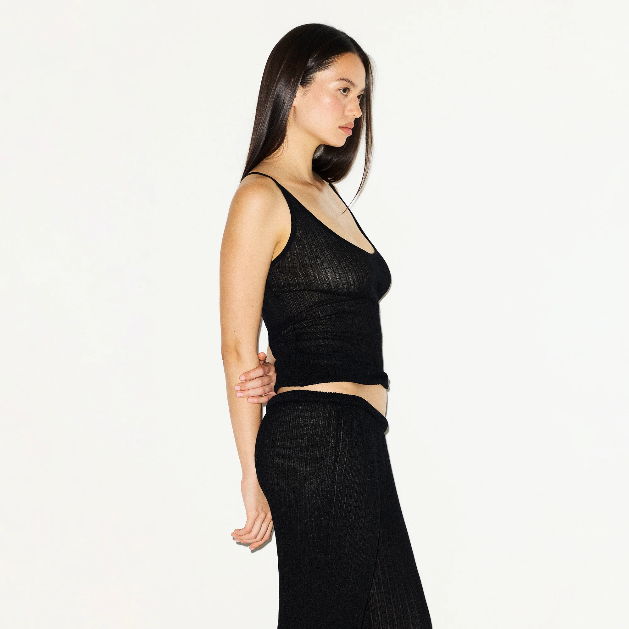 SHEER KNIT PLUNGE TANK | ONYX