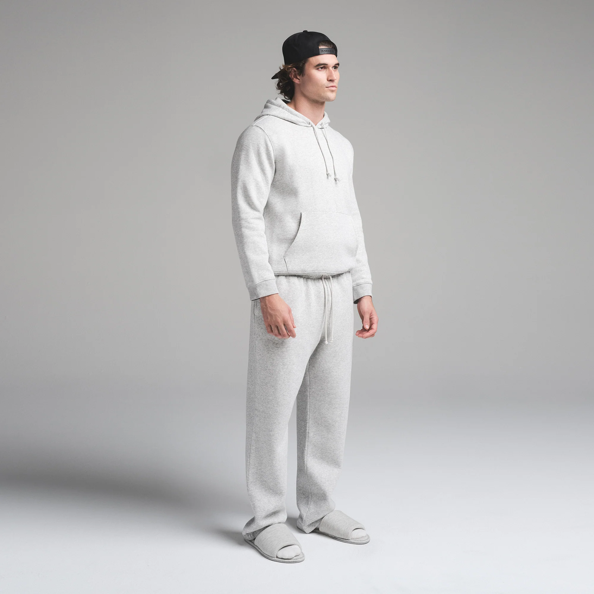 FLEECE LOUNGE MENS CLASSIC HOODIE | WASHED ONYX