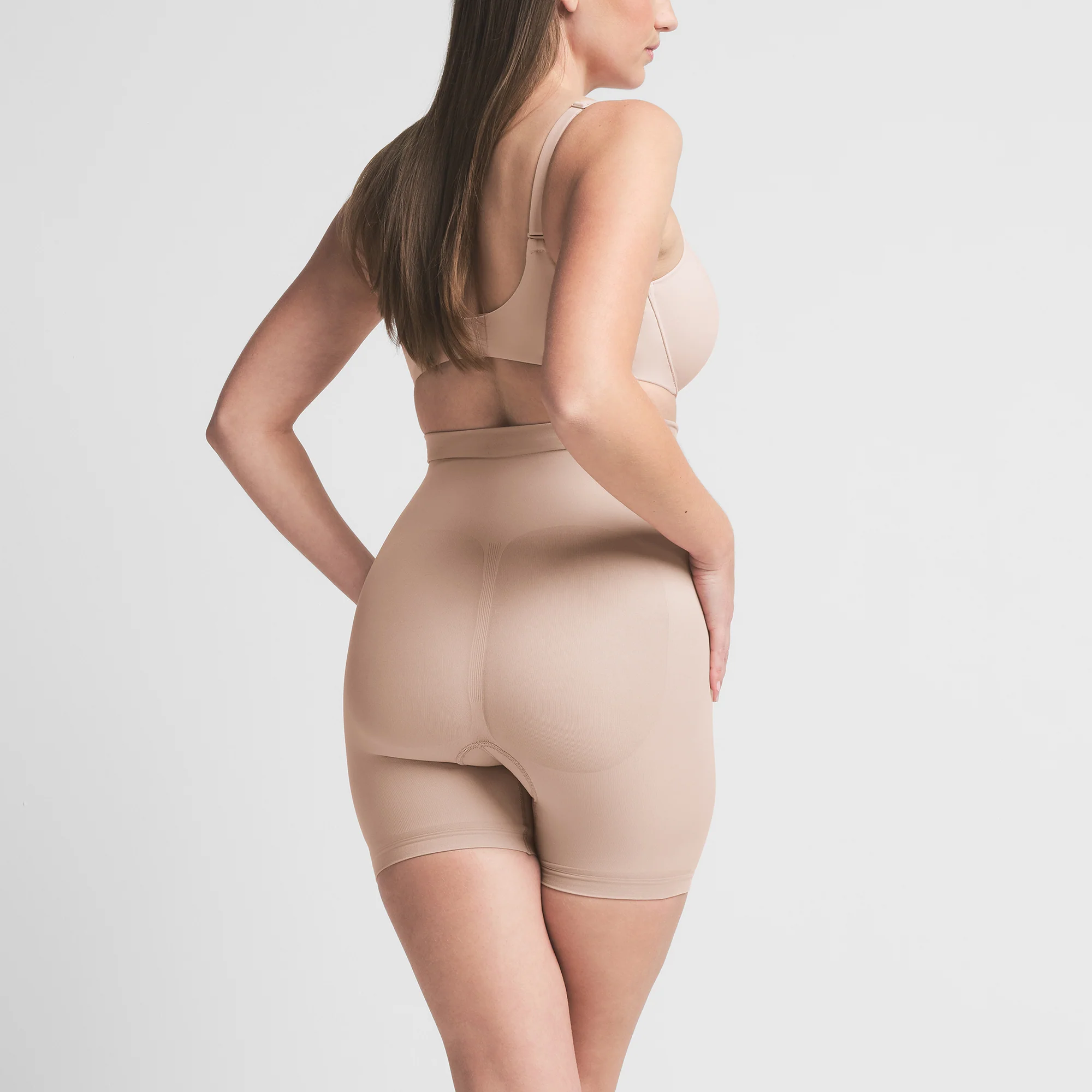 SEAMLESS SCULPT MID THIGH SHORT | ONYX