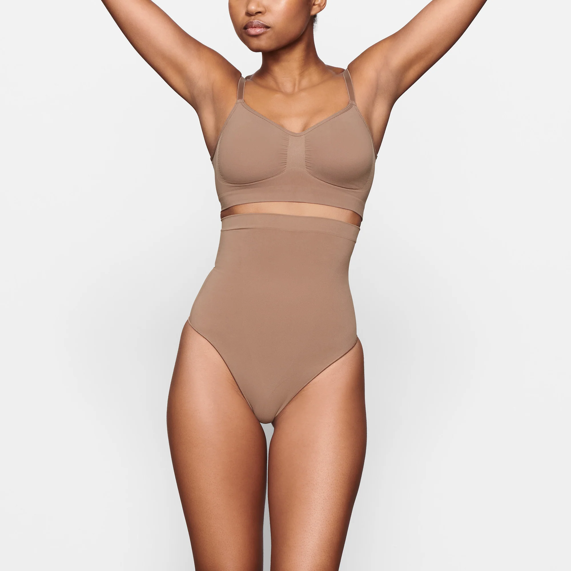 SEAMLESS SCULPT HIGH-WAISTED THONG | ONYX