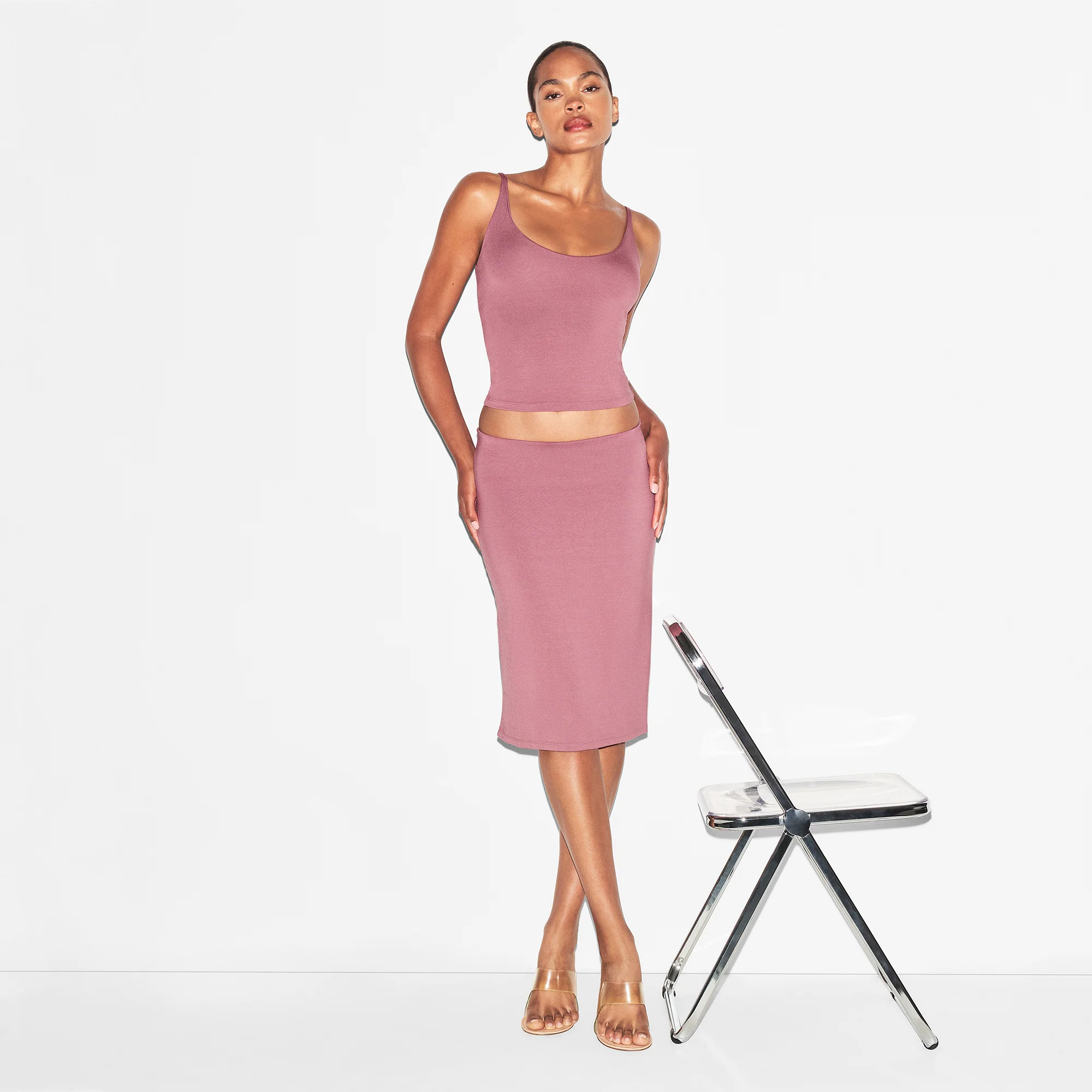 SMOOTH LAYERS SCOOP NECK CAMI | REDWOOD