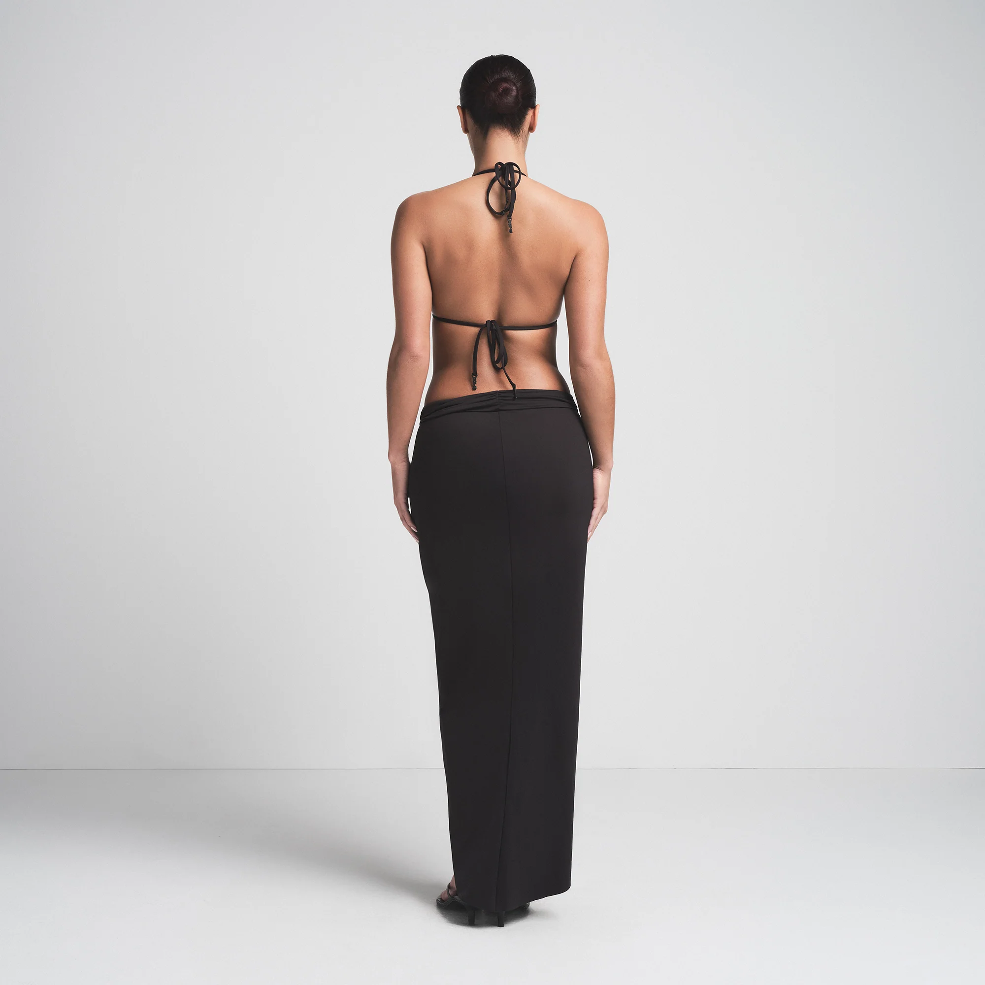 SIGNATURE SWIM SARONG SKIRT | ONYX