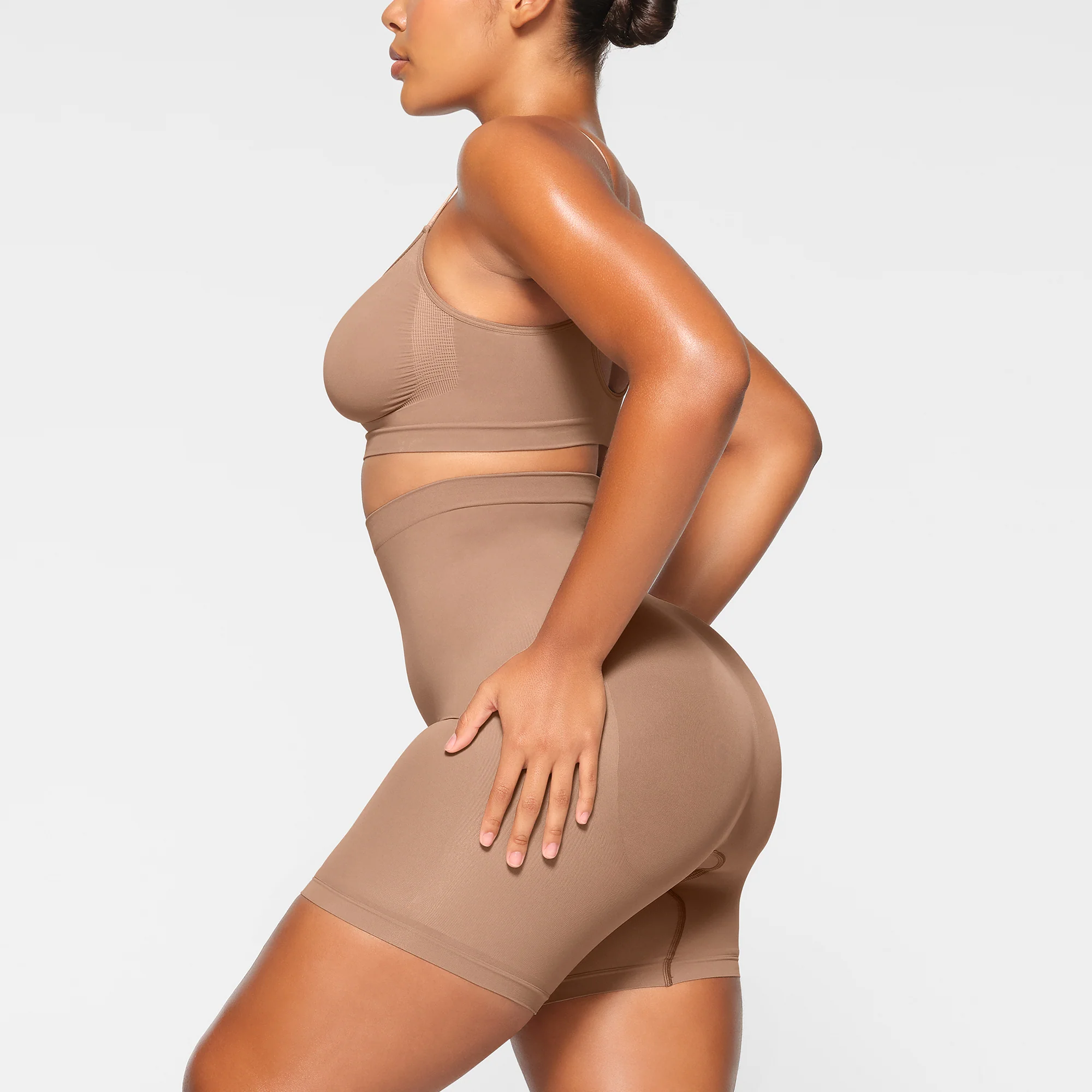 SEAMLESS SCULPT MID THIGH SHORT | ONYX