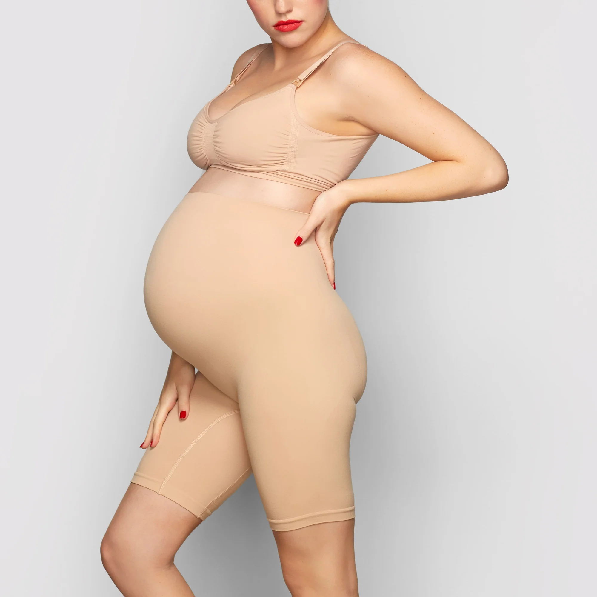 MATERNITY SCULPTING SHORT MID THIGH | ONYX