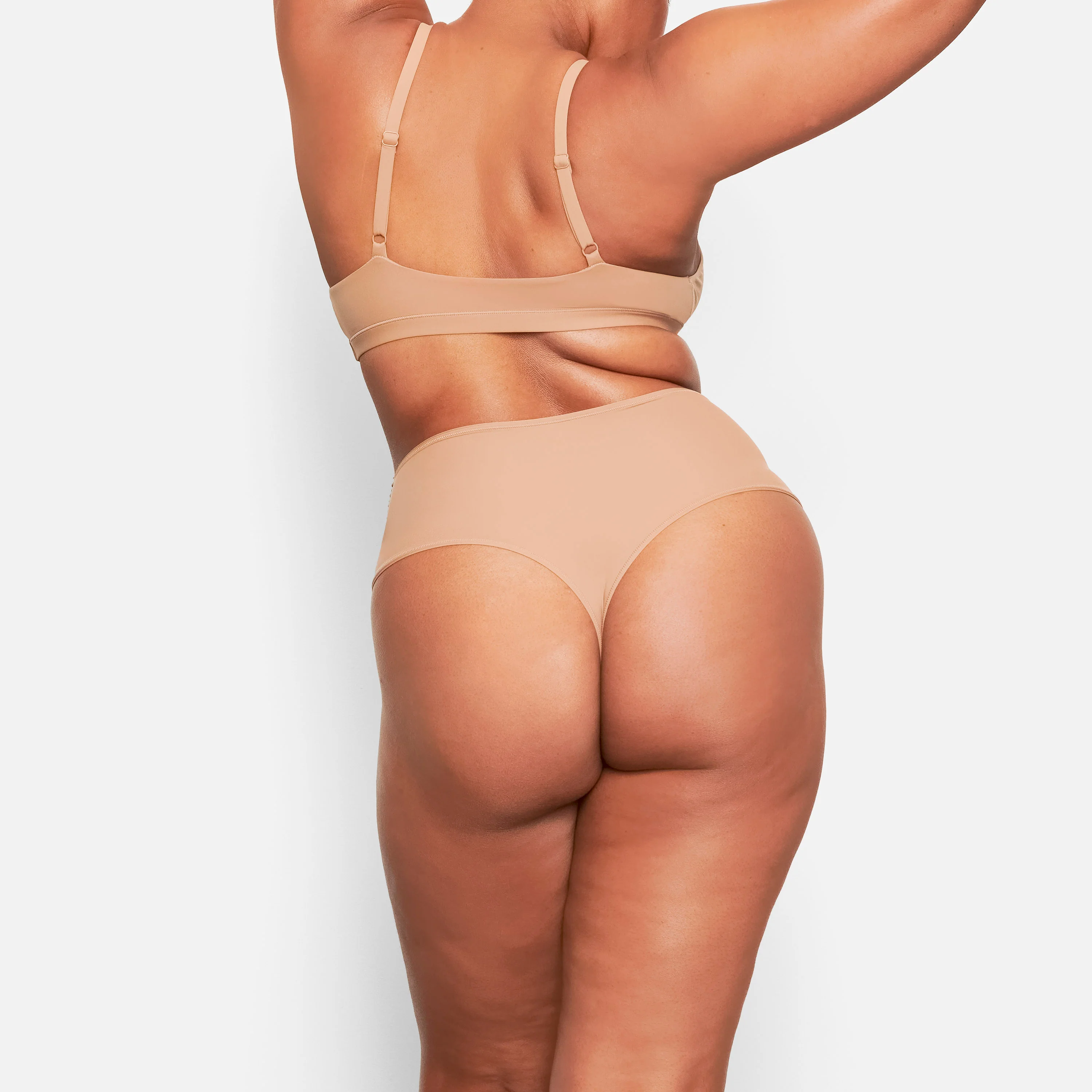 FITS EVERYBODY HIGH-WAISTED THONG | ONYX