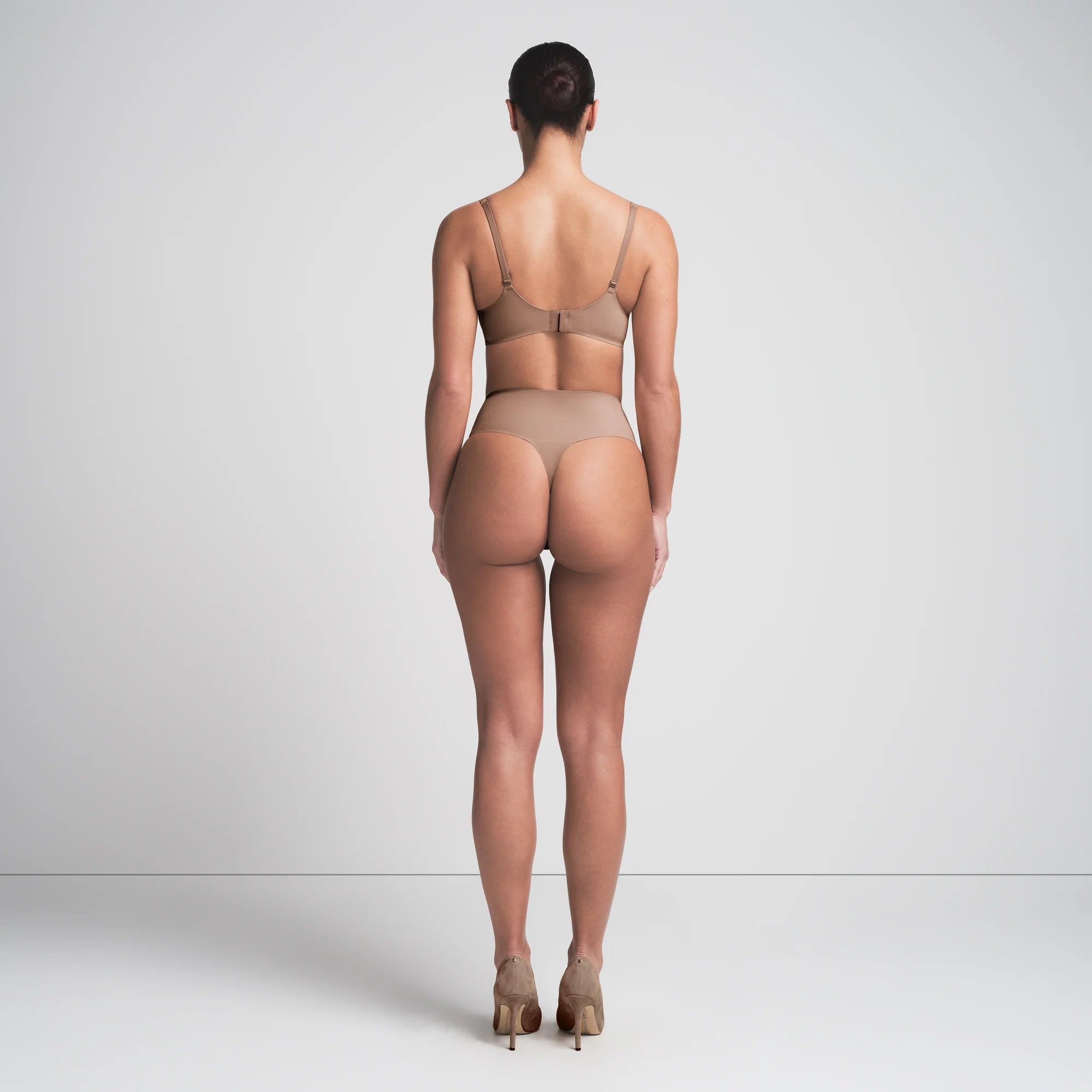 SMOOTHING INTIMATES UNLINED MINIMIZER BRA | CLAY