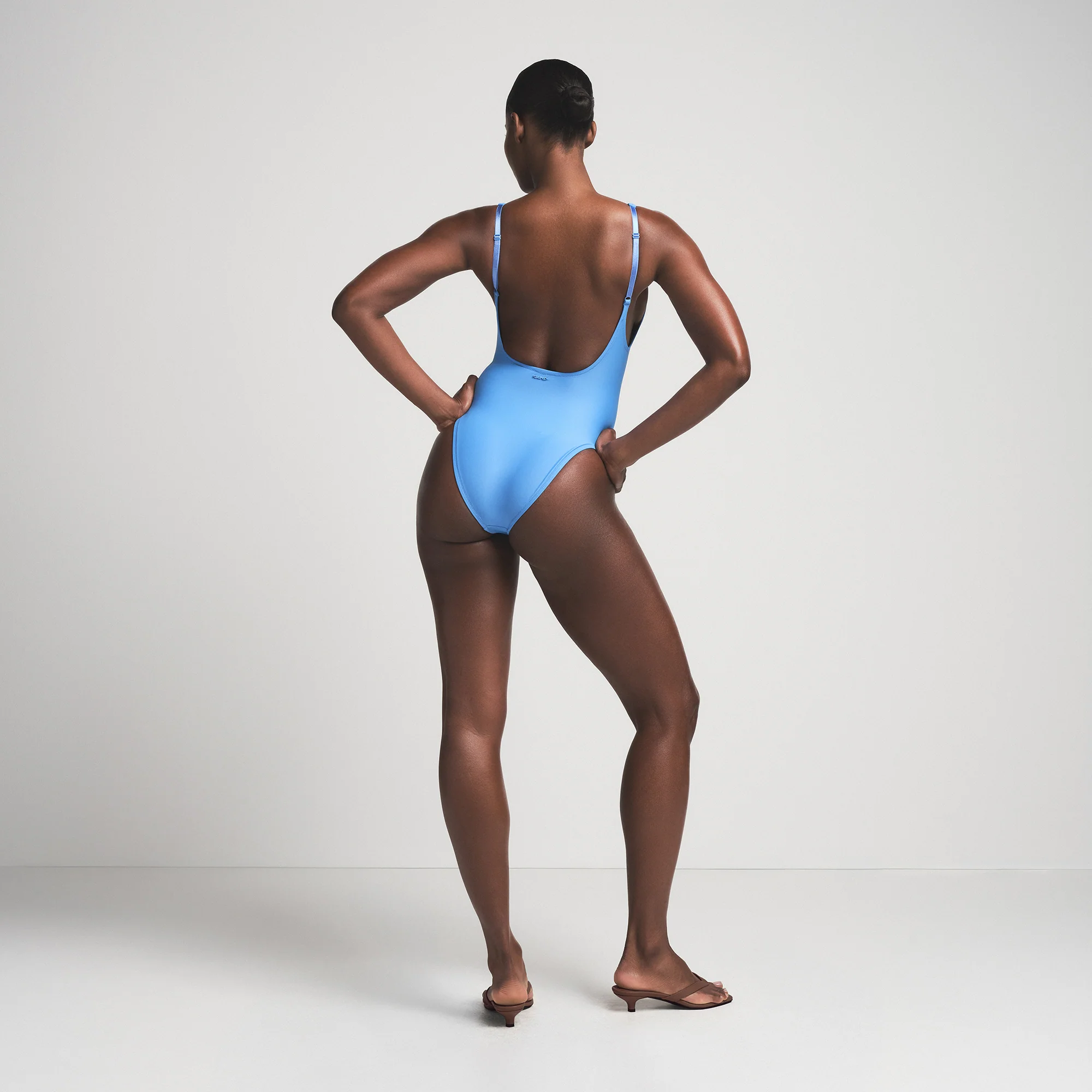 SIGNATURE SWIM SCOOP NECK ONE PIECE | TIDE