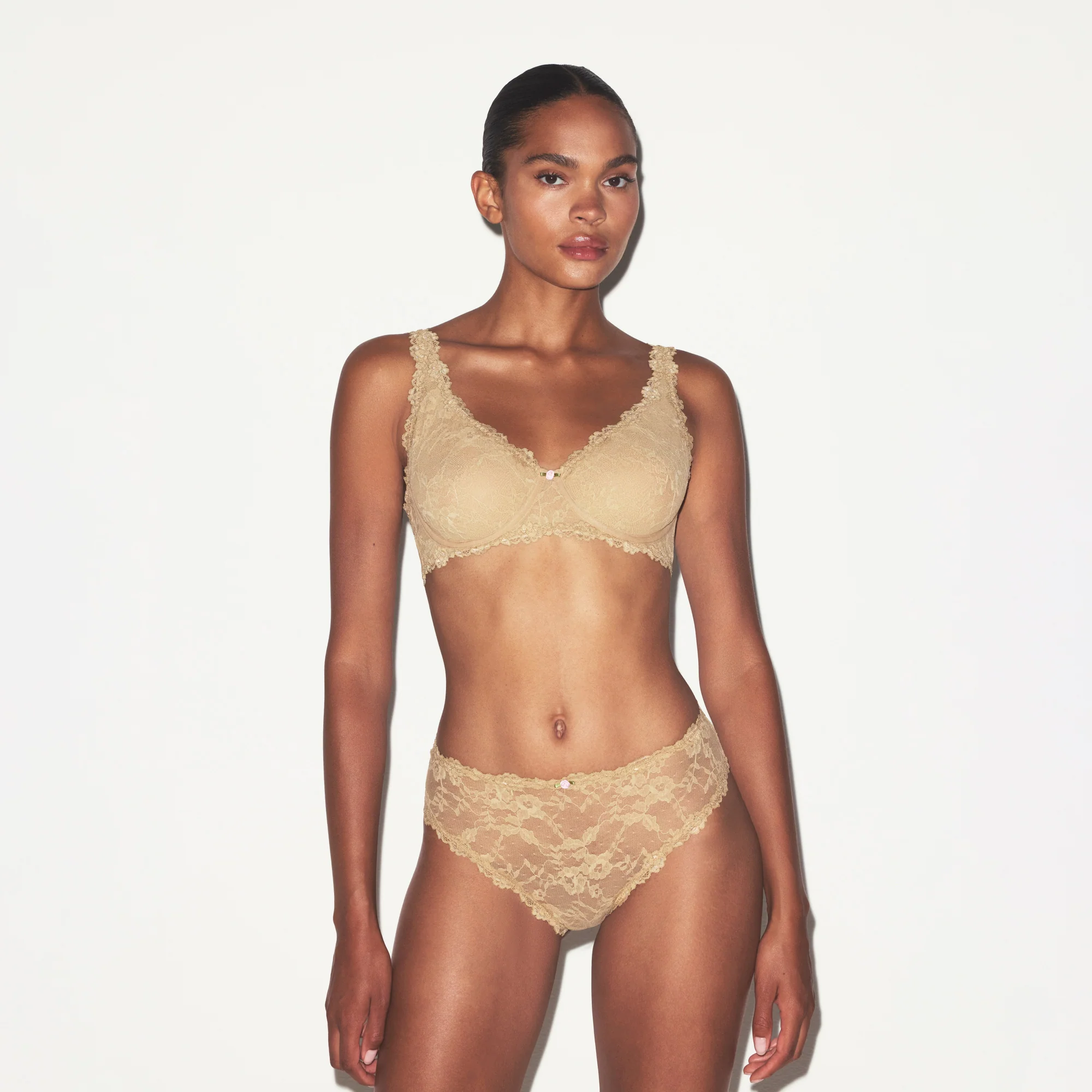 STRETCH LACE UNLINED FULL COVERAGE BRA | DELTA