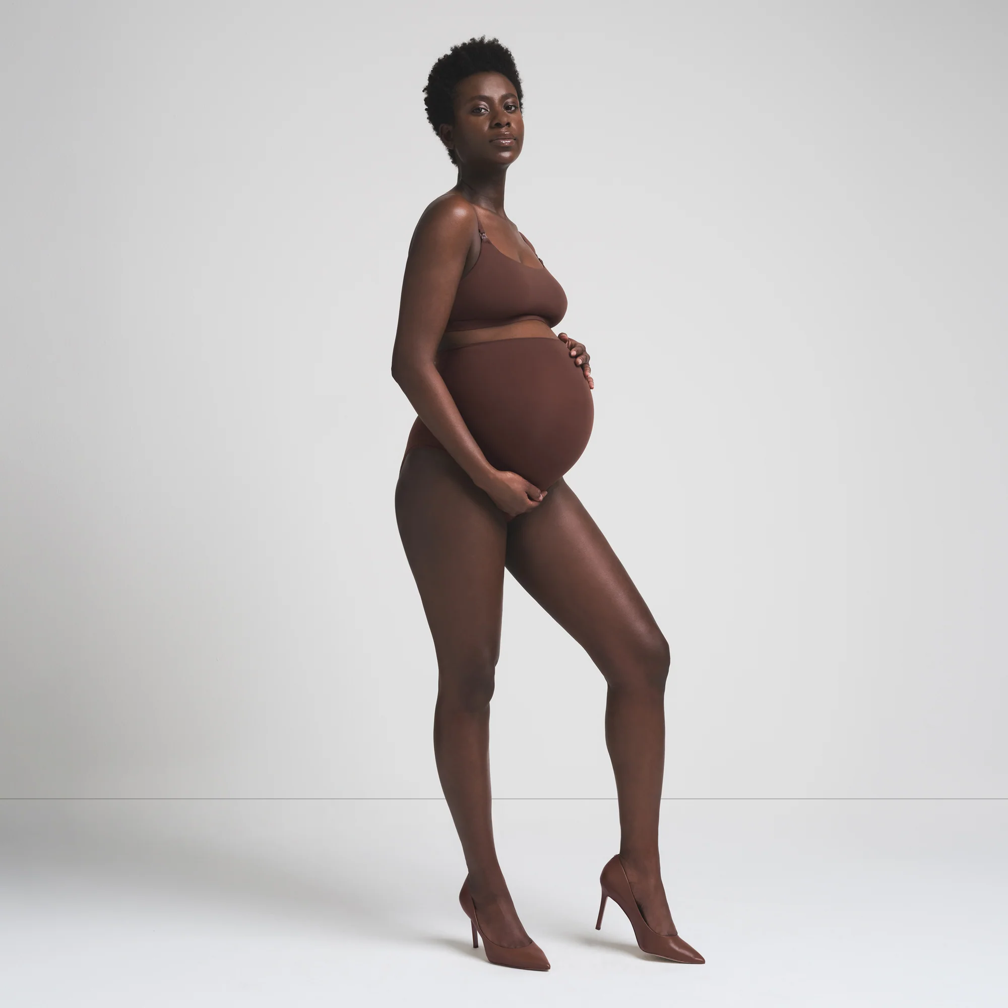 FITS EVERYBODY MATERNITY NURSING SCOOP BRALETTE | ONYX