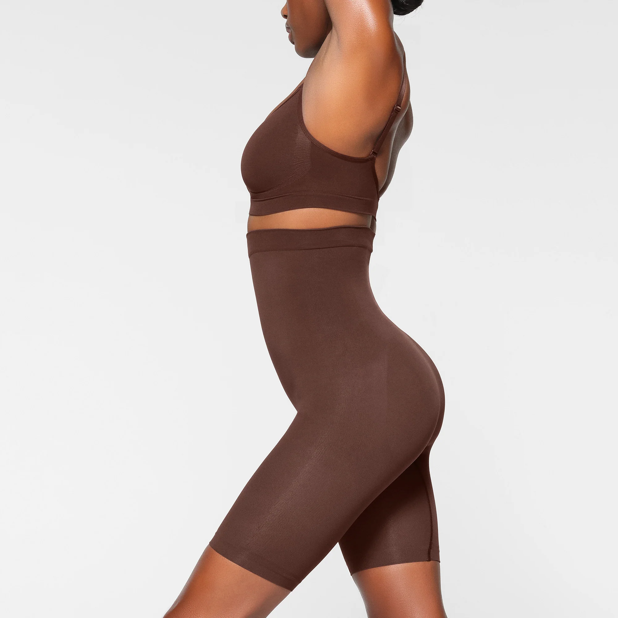 SEAMLESS SCULPT HIGH-WAISTED ABOVE THE KNEE SHORT | ONYX