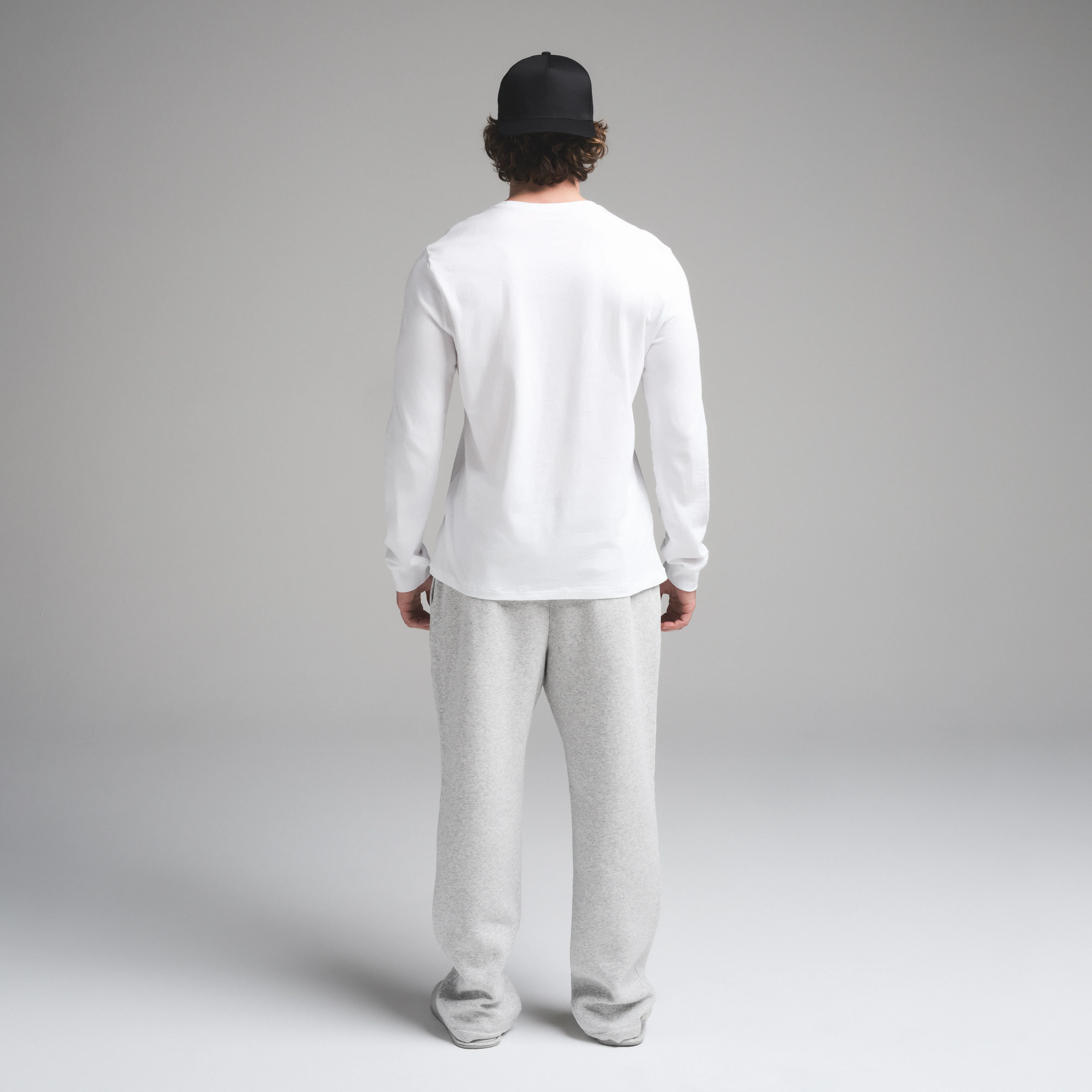 SKIMS COTTON MENS CLASSIC LONG SLEEVE T-SHIRT | CHALK