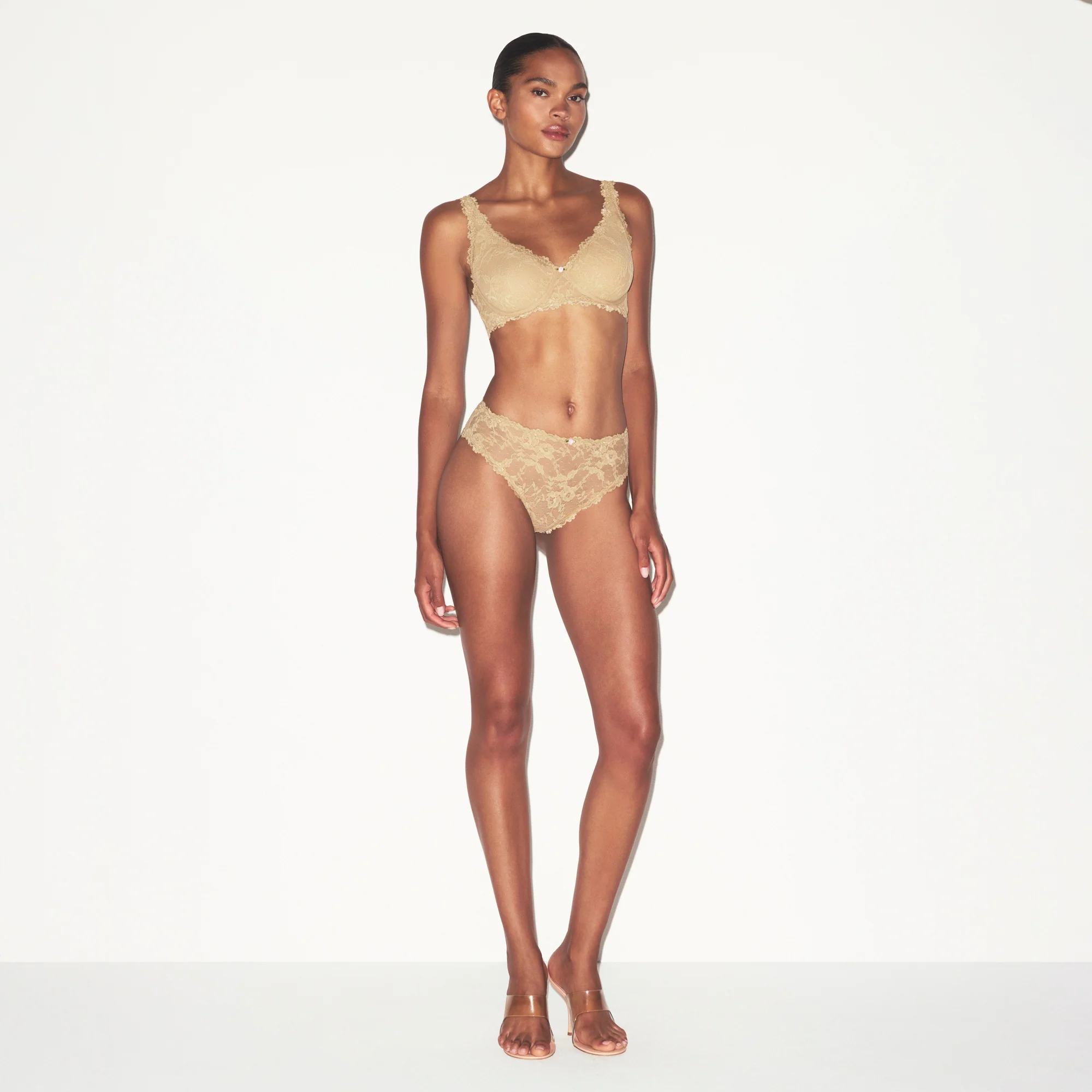 STRETCH LACE UNLINED FULL COVERAGE BRA | DELTA