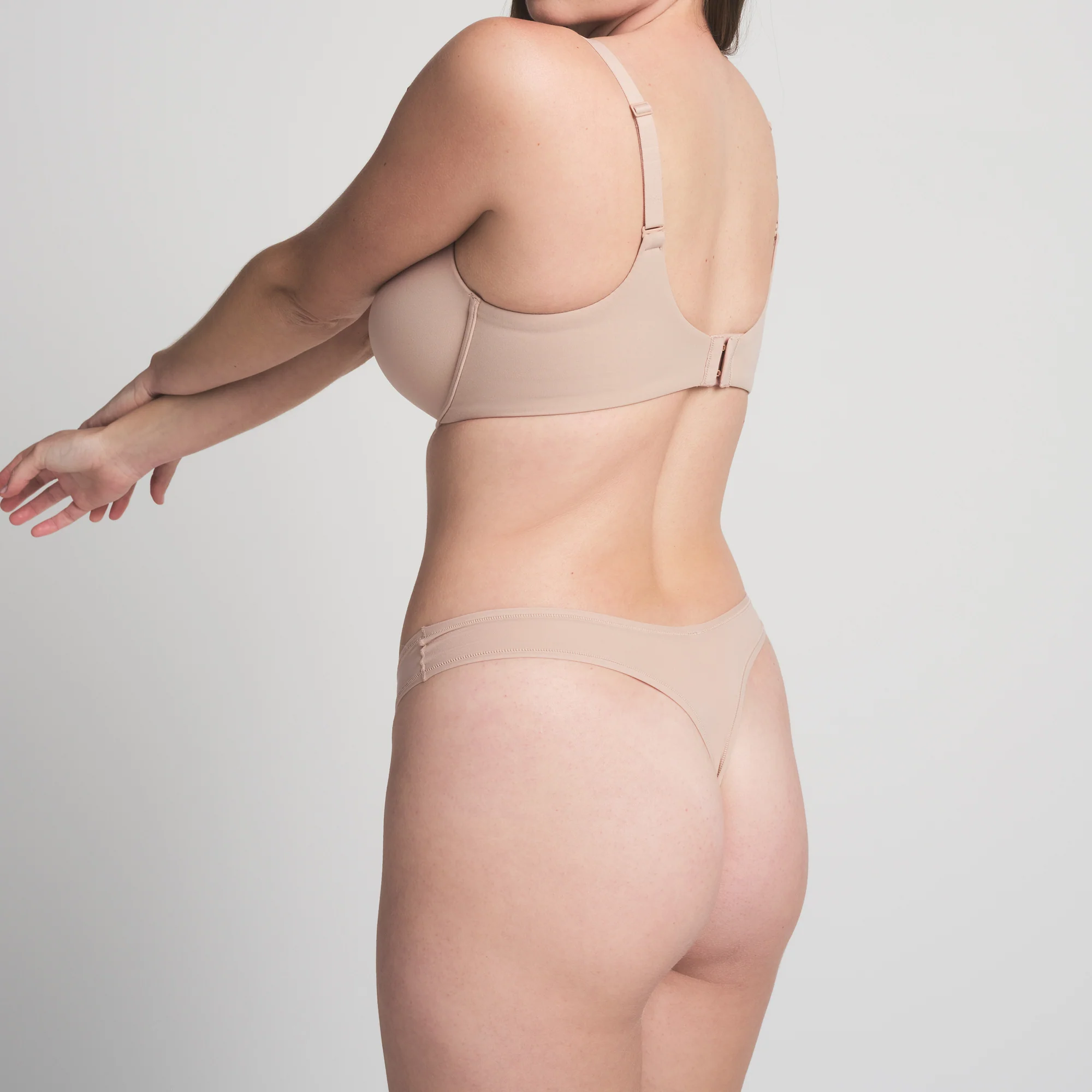 FITS EVERYBODY DIPPED FRONT THONG | DESERT CLAY