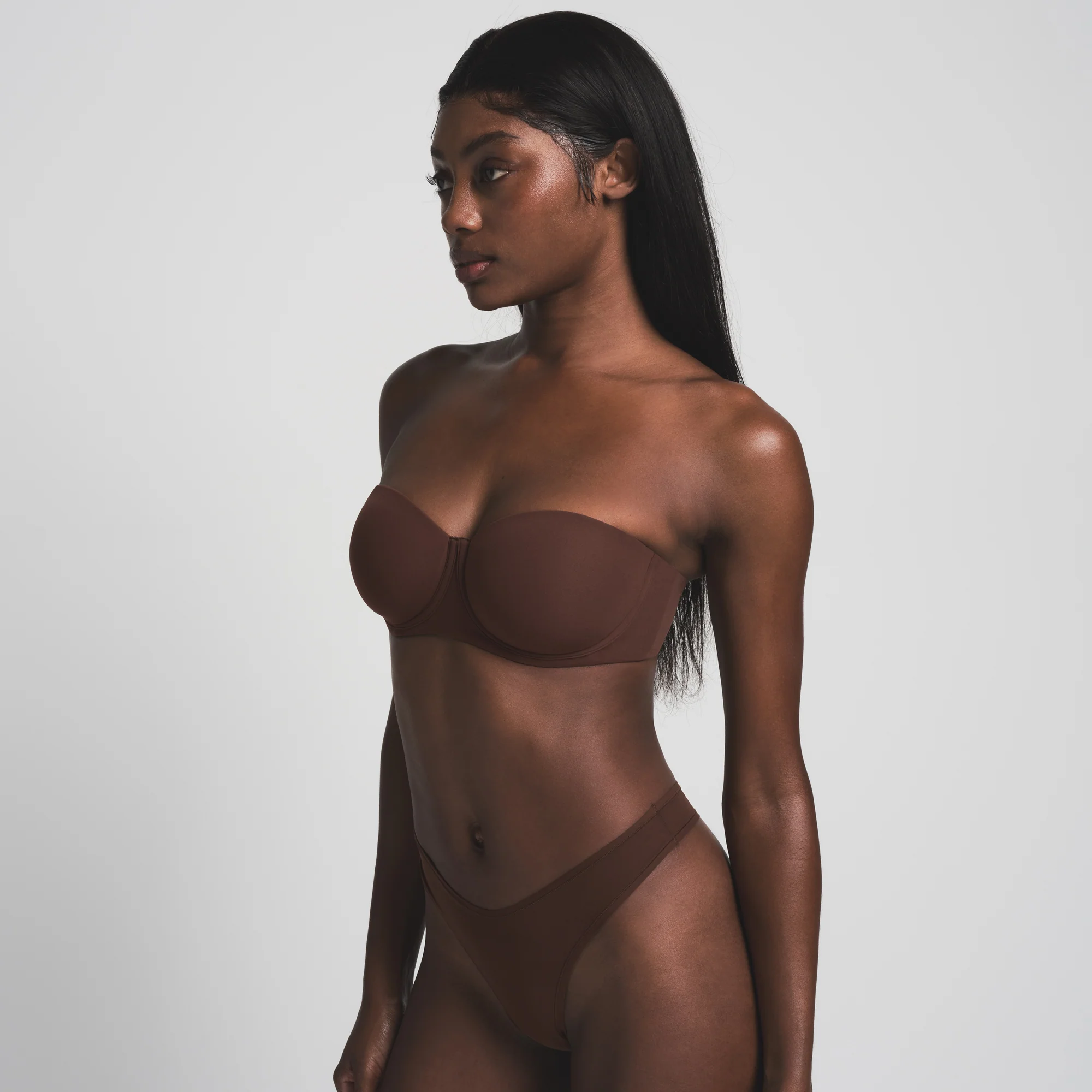 FITS EVERYBODY STRAPLESS BRA | ONYX