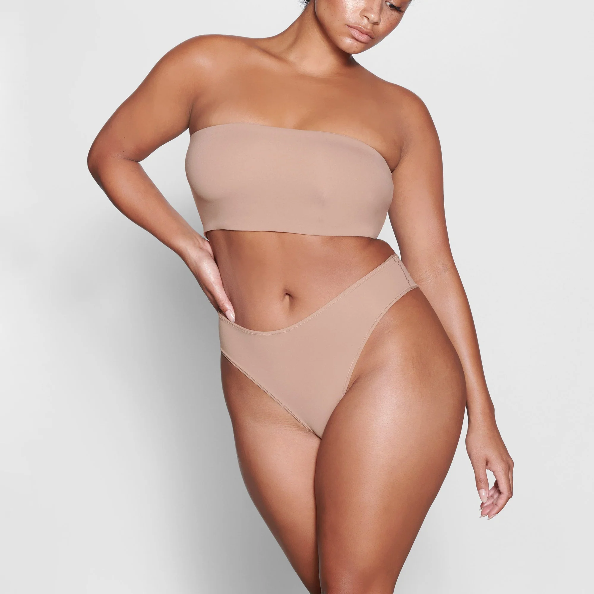 FITS EVERYBODY BANDEAU | ONYX