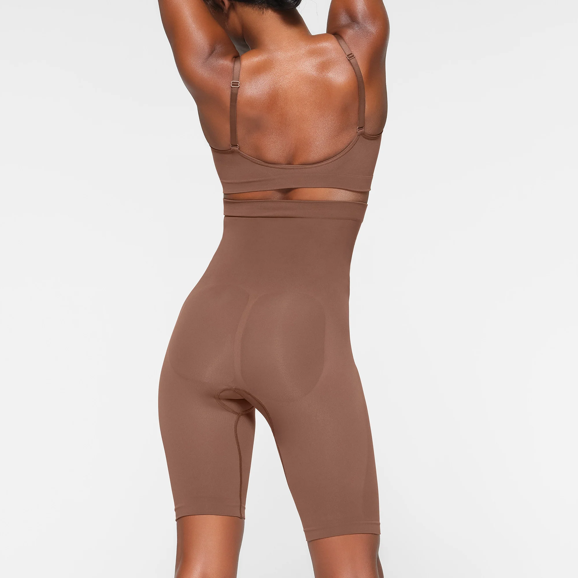 SEAMLESS SCULPT HIGH-WAISTED ABOVE THE KNEE SHORT | ONYX