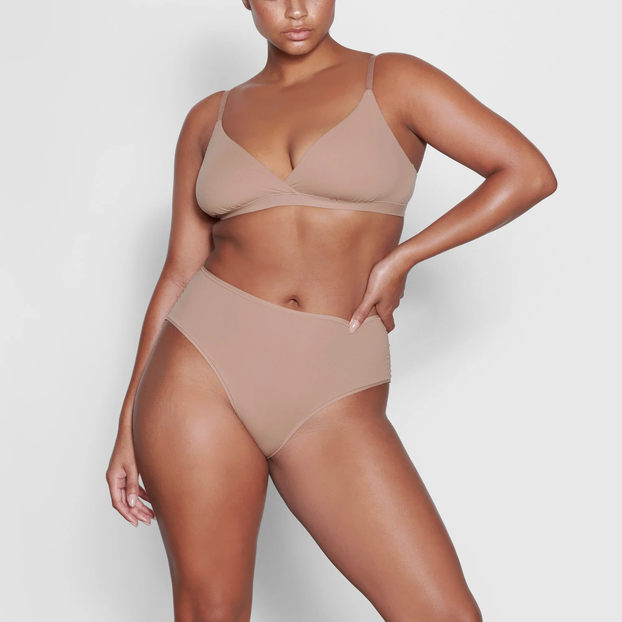 FITS EVERYBODY FULL BRIEF | ONYX