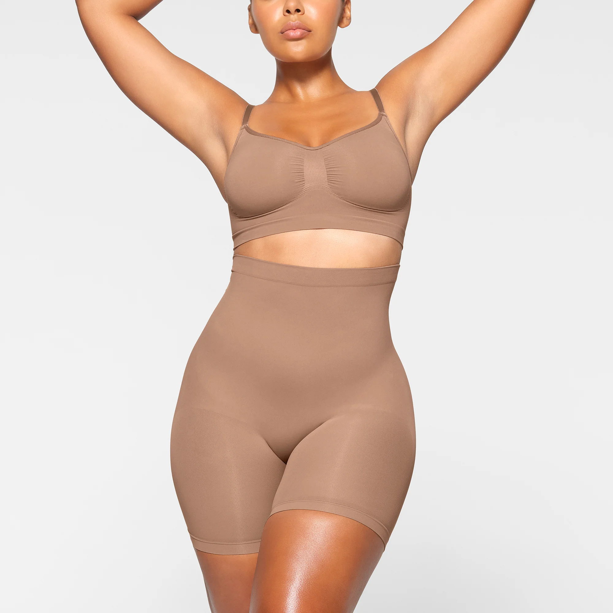 SEAMLESS SCULPT MID THIGH SHORT | ONYX