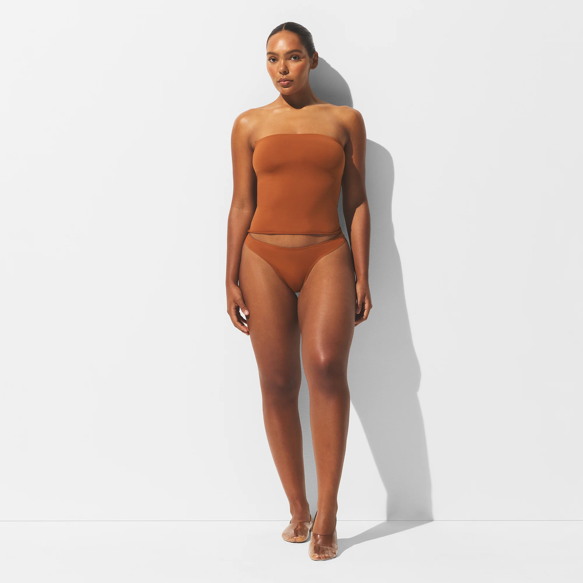 ICONIC SWIM CONVERTIBLE BANDEAU BIKINI TOP | OBSIDIAN