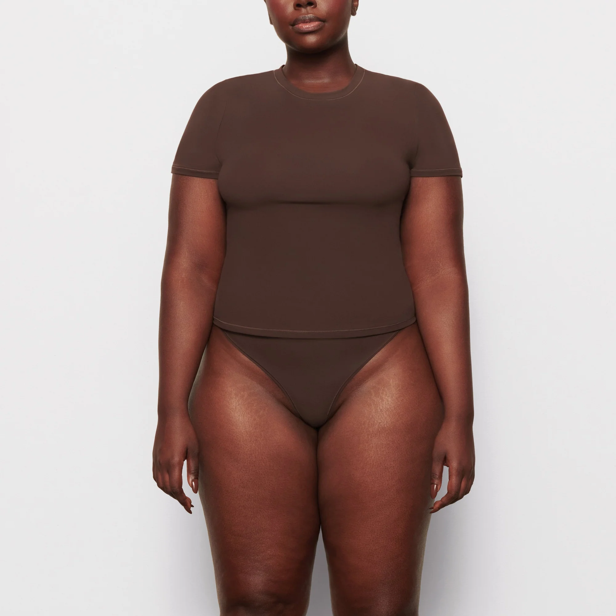 FITS EVERYBODY T-SHIRT | ONYX