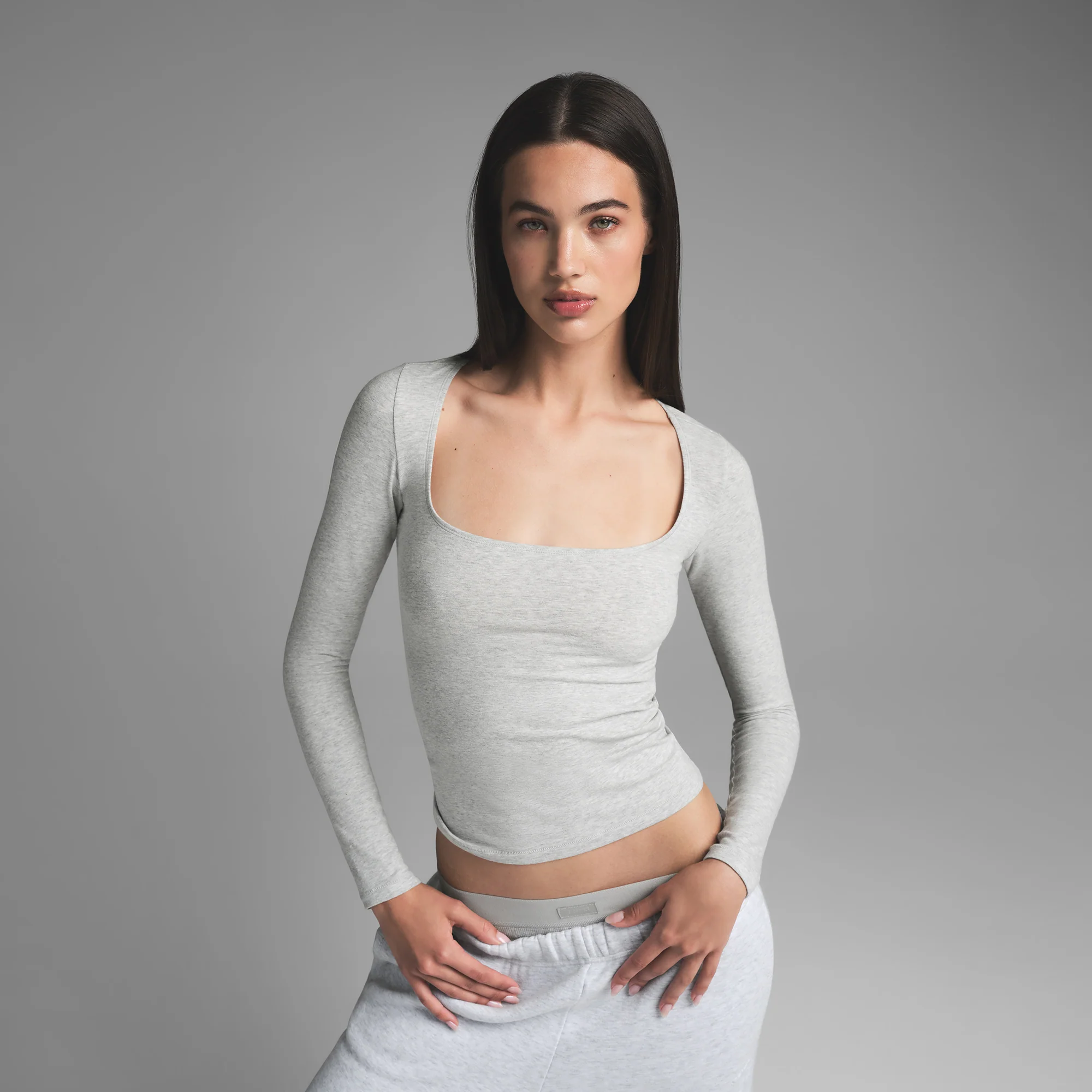 COTTON JERSEY SCOOP NECK LONG SLEEVE TOP | LIGHT HEATHER GREY