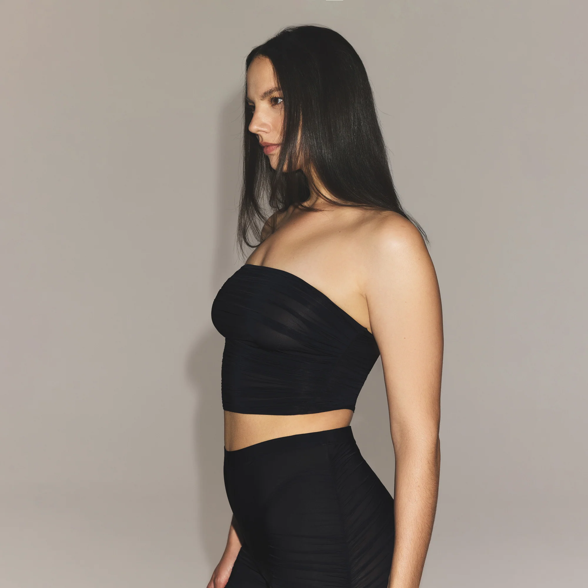 MILKY SHEER CROPPED TUBE TOP | OBSIDIAN