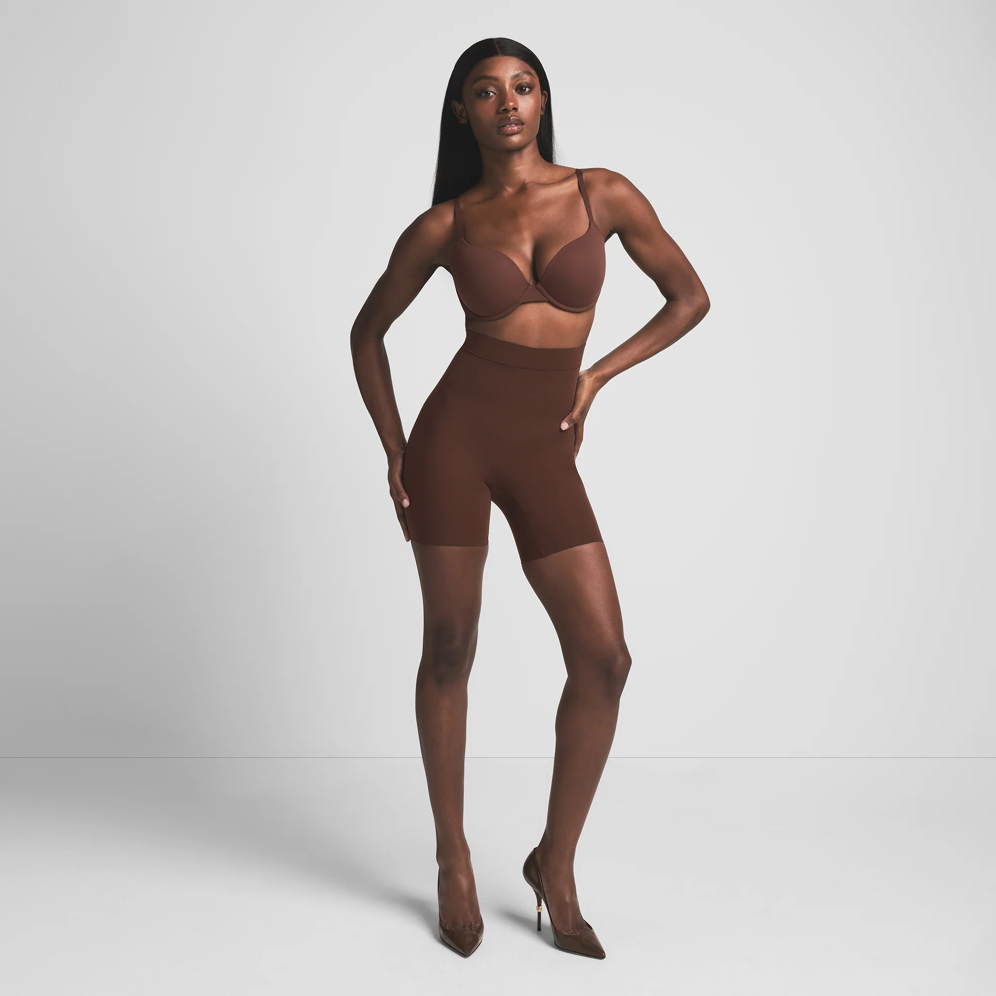 SHEER SEAMLESS HIGH-WAISTED MID THIGH SHORT | CLAY