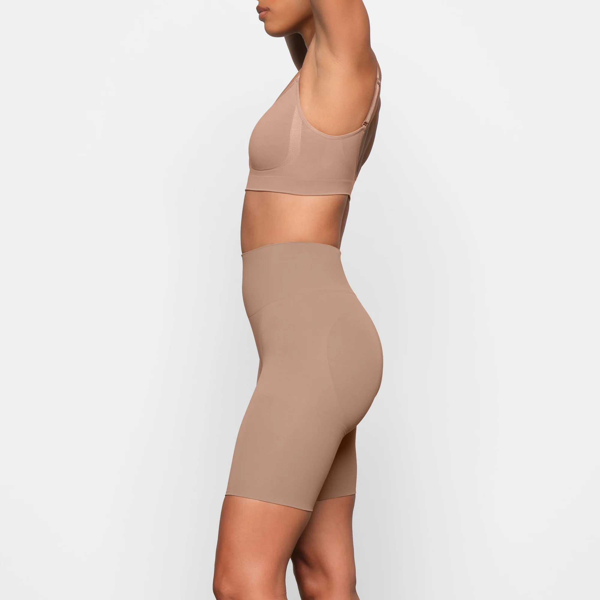 SEAMLESS SCULPT BUTT LIFTING SHORT | ONYX