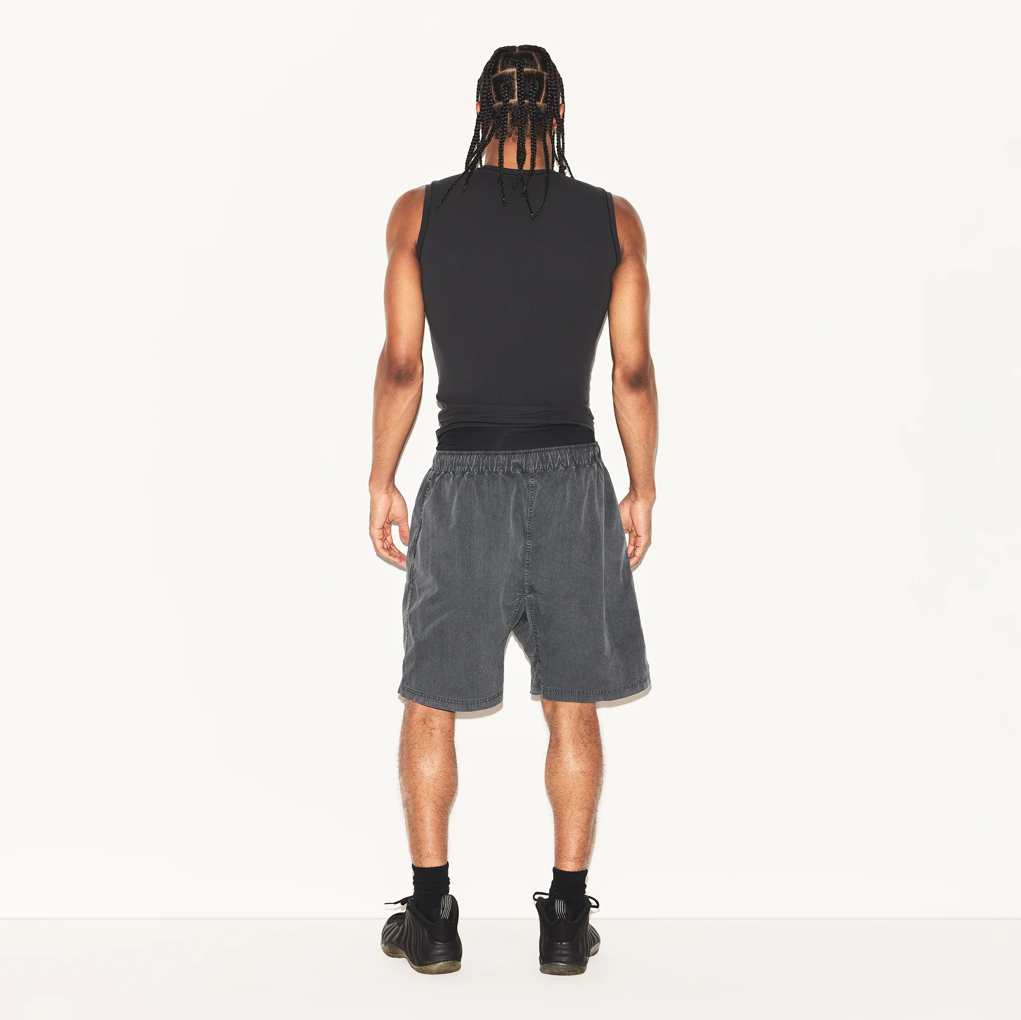 FITS EVERYBODY MENS SLIM TANK | UMBER