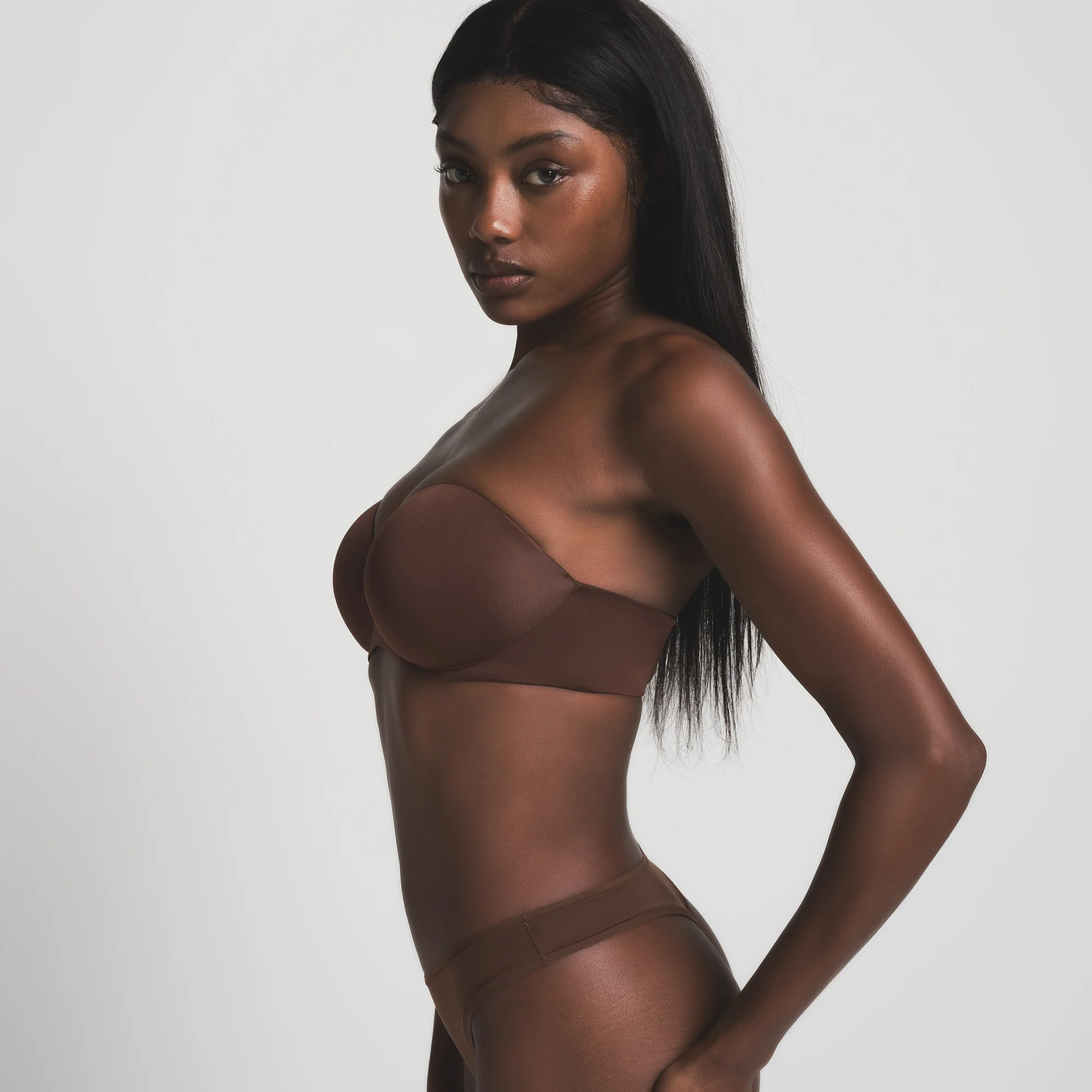 SKIMS ULTIMATE STRAPLESS PUSH-UP BRA | ONYX