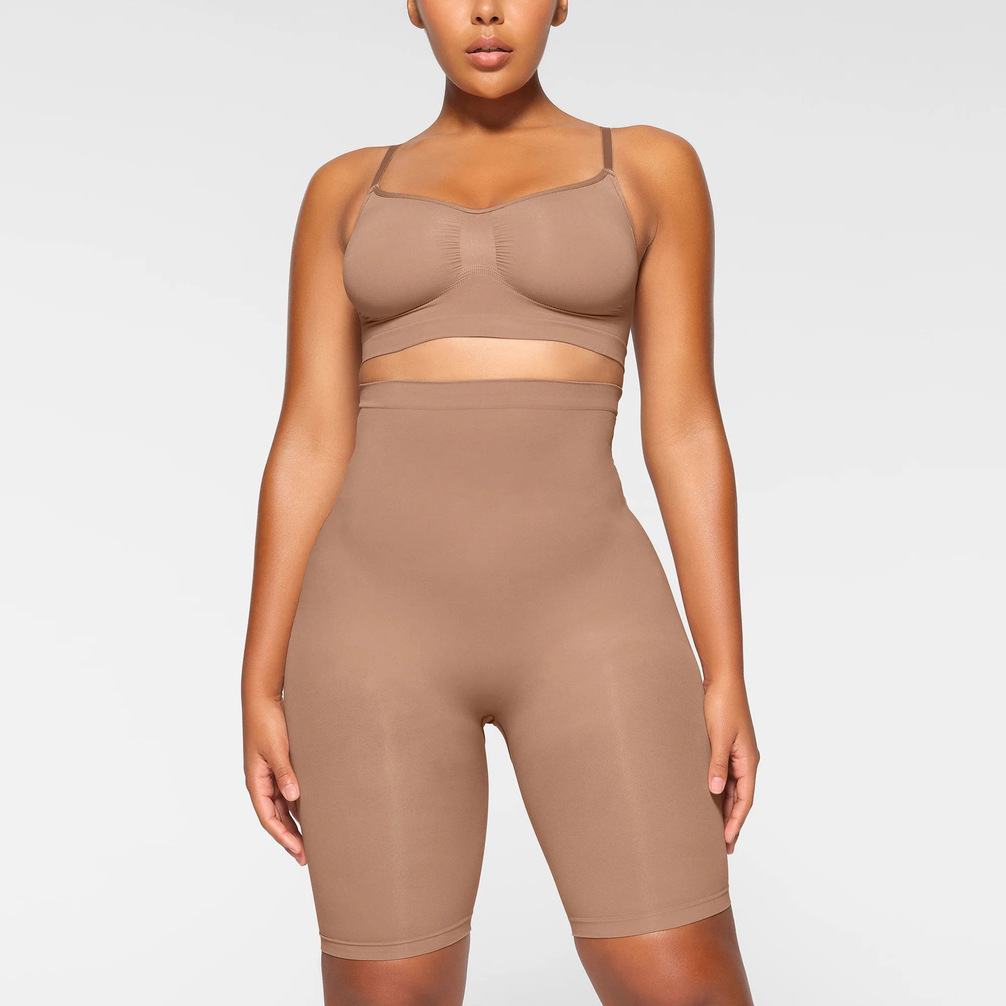SEAMLESS SCULPT HIGH-WAISTED ABOVE THE KNEE SHORT | ONYX