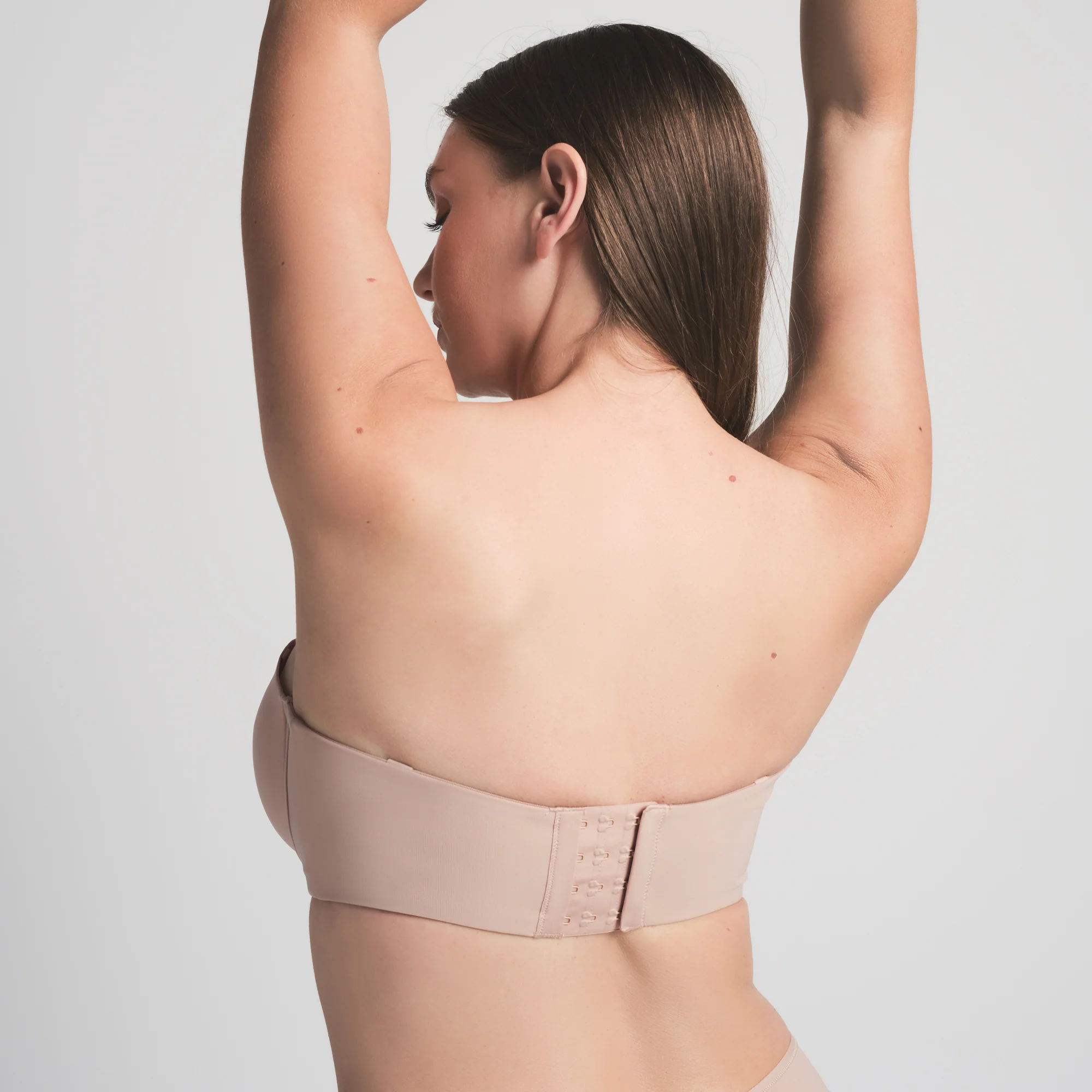 FITS EVERYBODY STRAPLESS BRA | ONYX