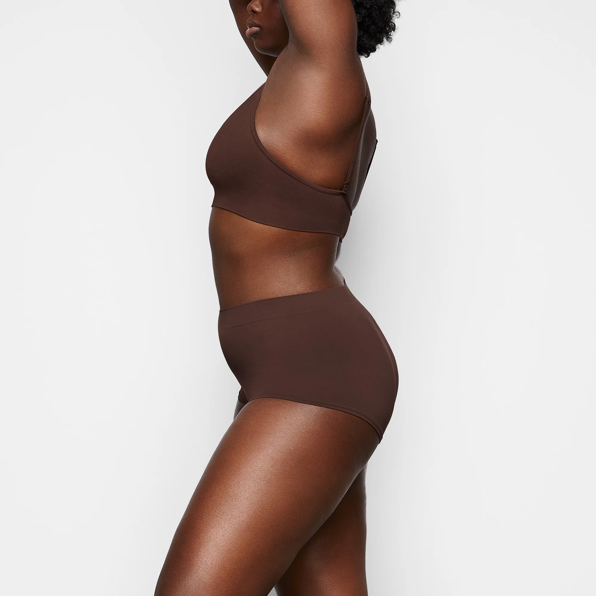 SOFT SMOOTHING SEAMLESS BOY SHORT | ONYX