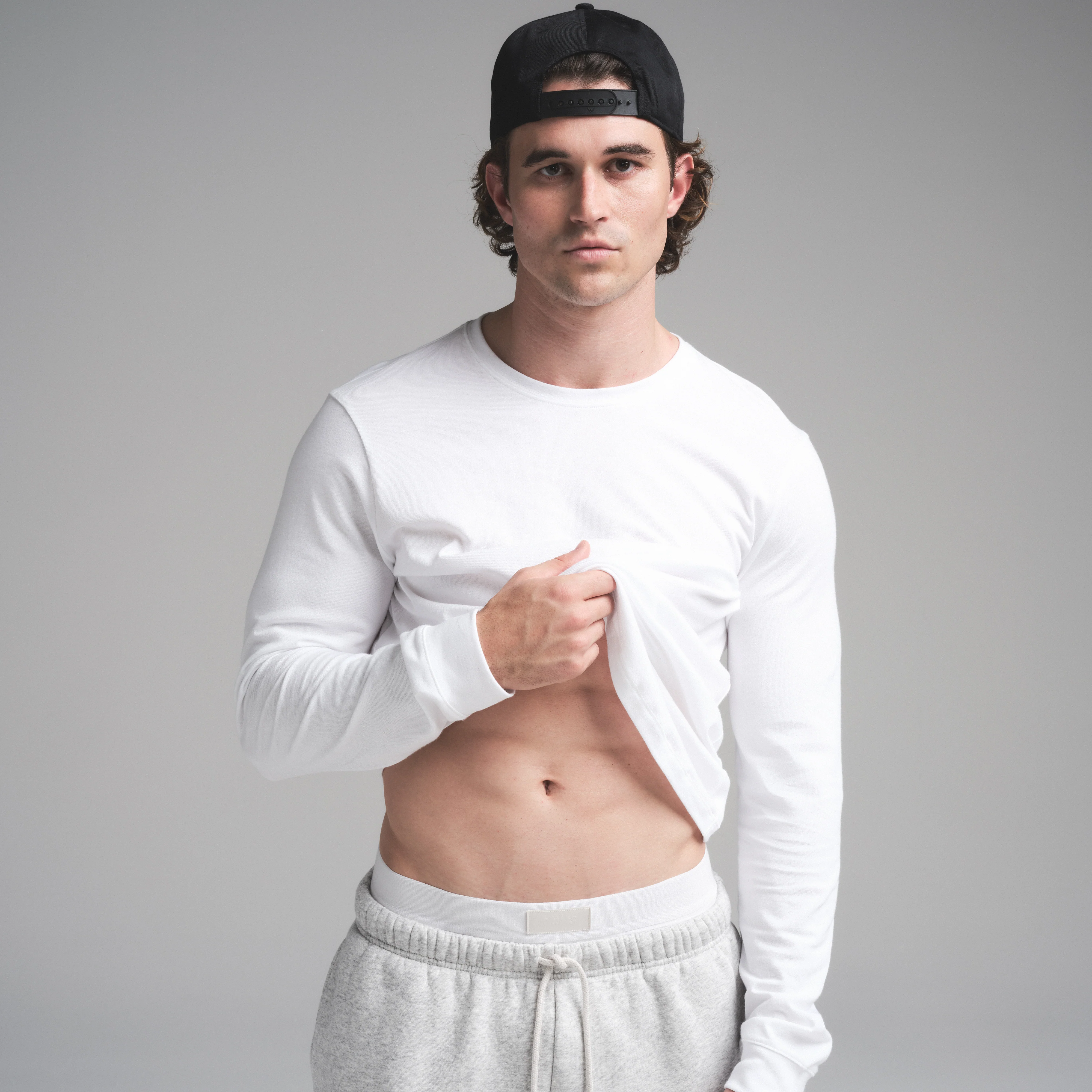 SKIMS COTTON MENS CLASSIC LONG SLEEVE T-SHIRT | CHALK