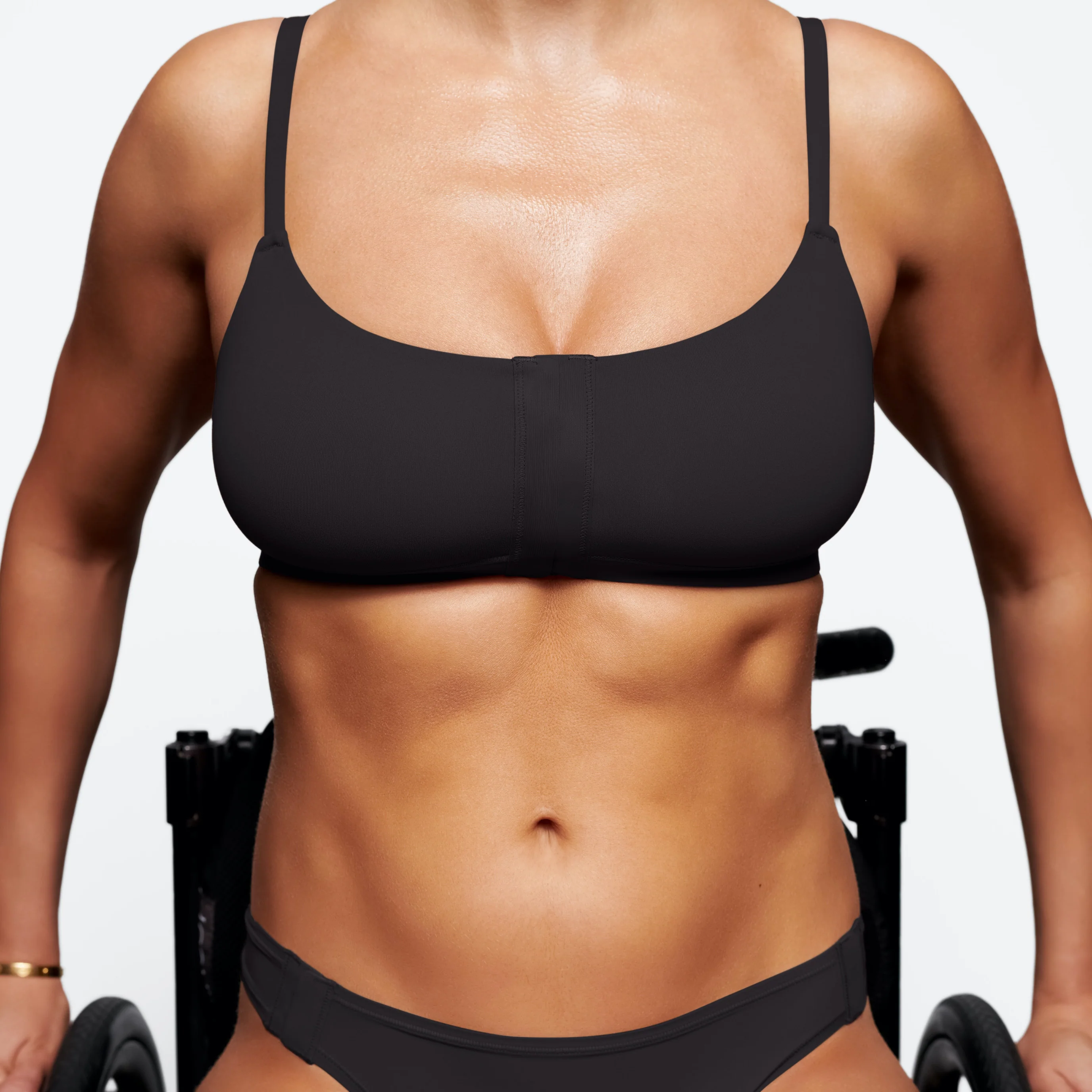 FITS EVERYBODY ADAPTIVE SCOOP BRALETTE | ONYX