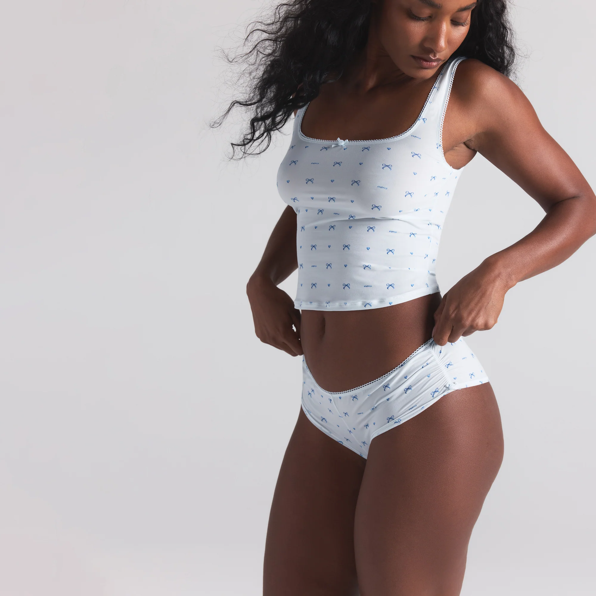 FITS EVERYBODY PICOT TANK AND HIPSTER SET | CLOUD BOW PRINT