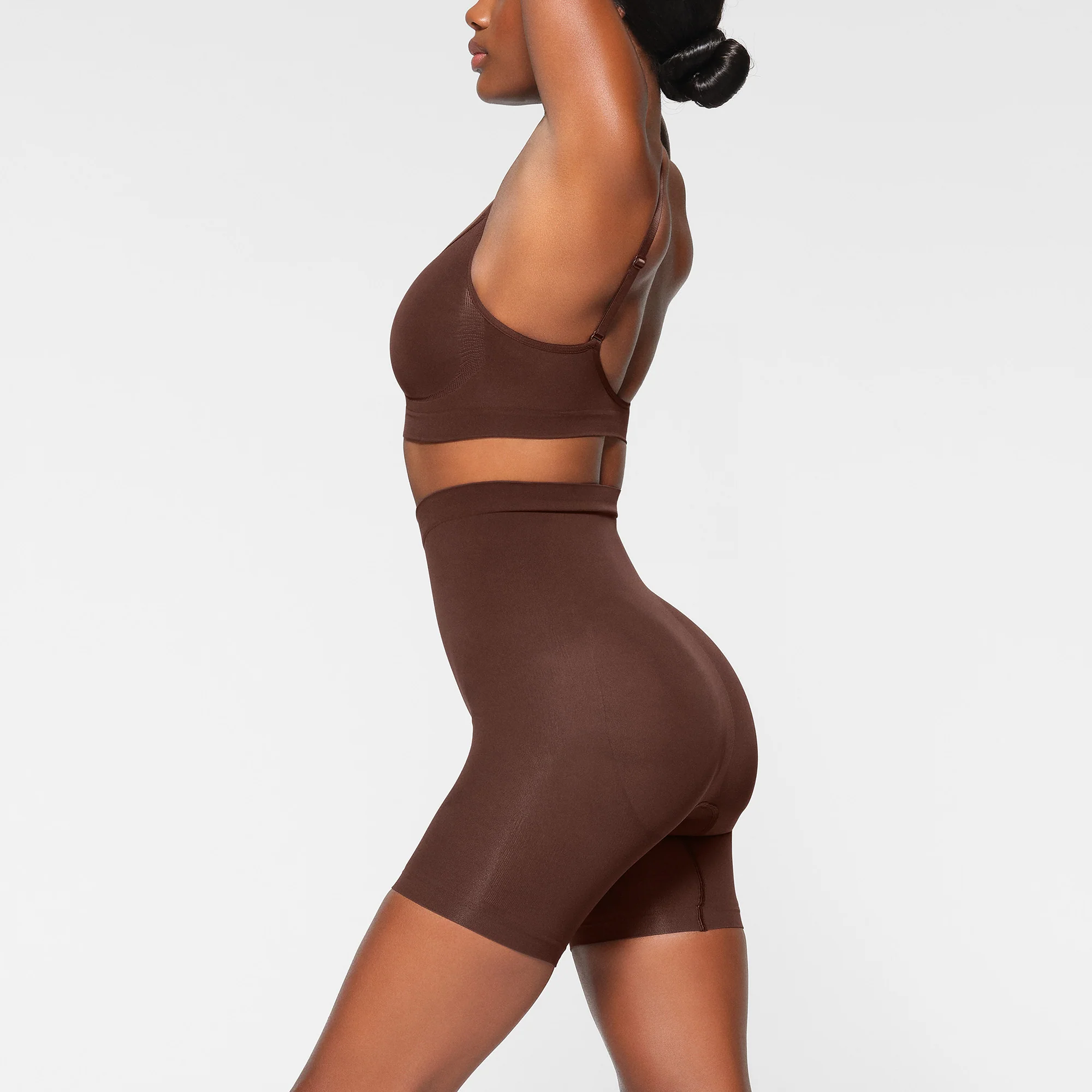 SEAMLESS SCULPT MID THIGH SHORT | ONYX