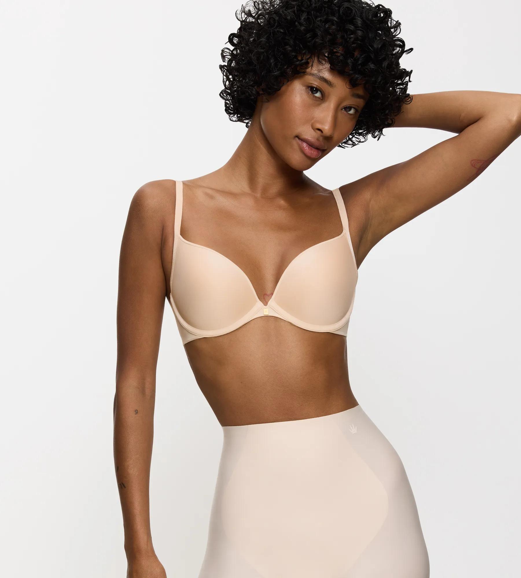 Body Make-Up Essentials  Push-Up bras