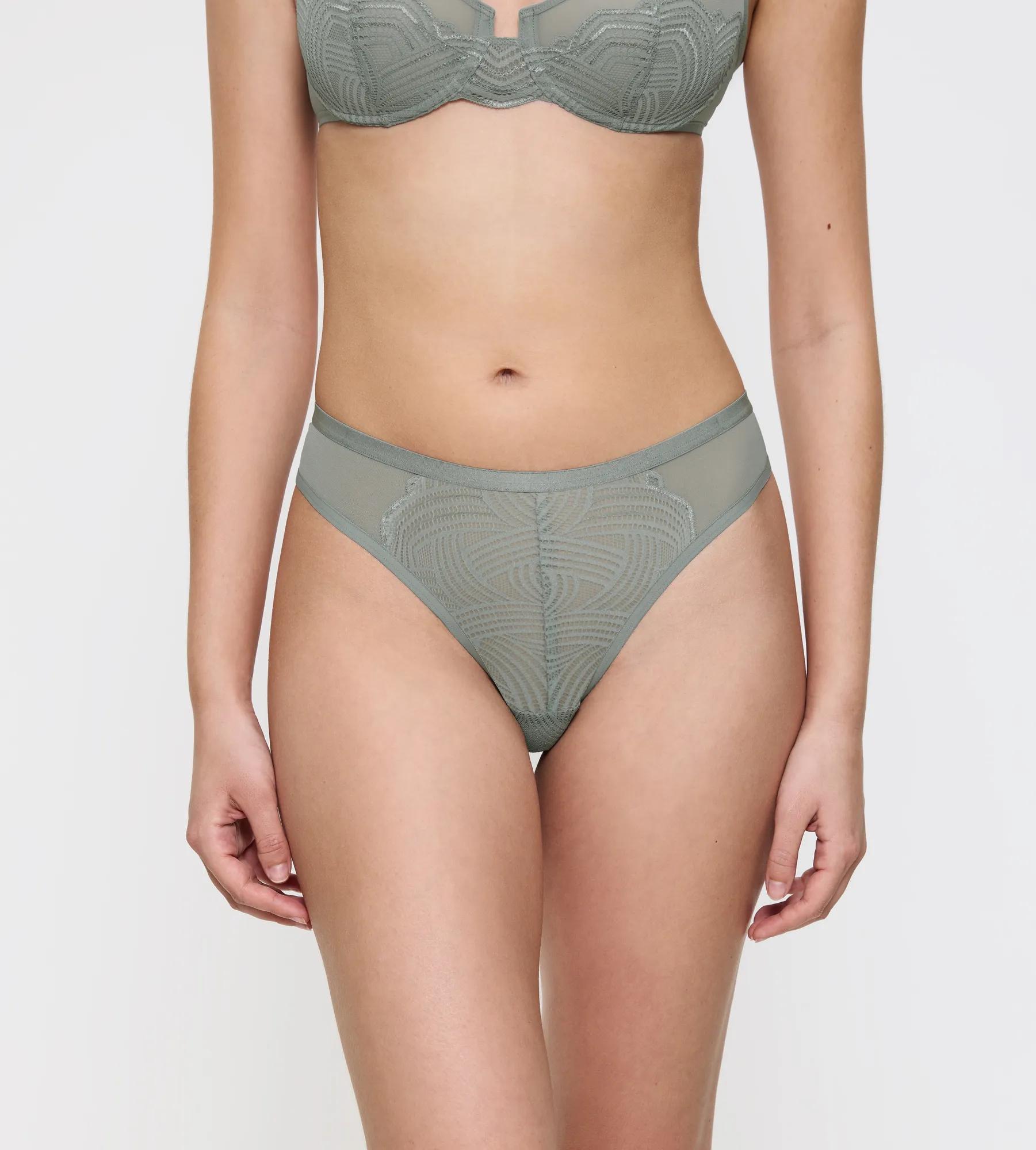 Delightful Spotlight  String; Brazilian