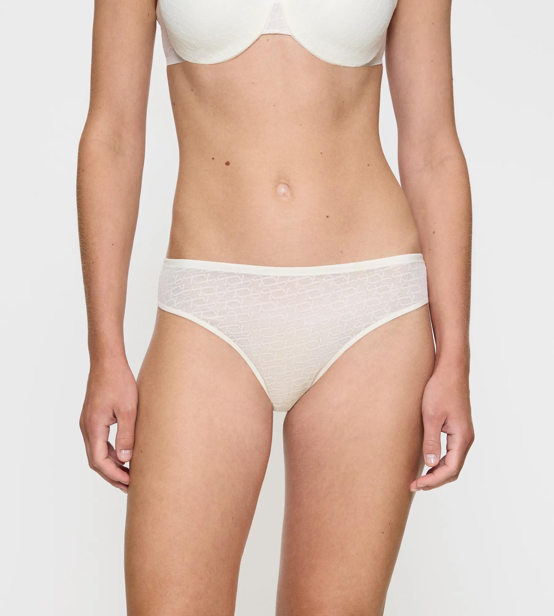 Triumph Signature Sheer  Hipster