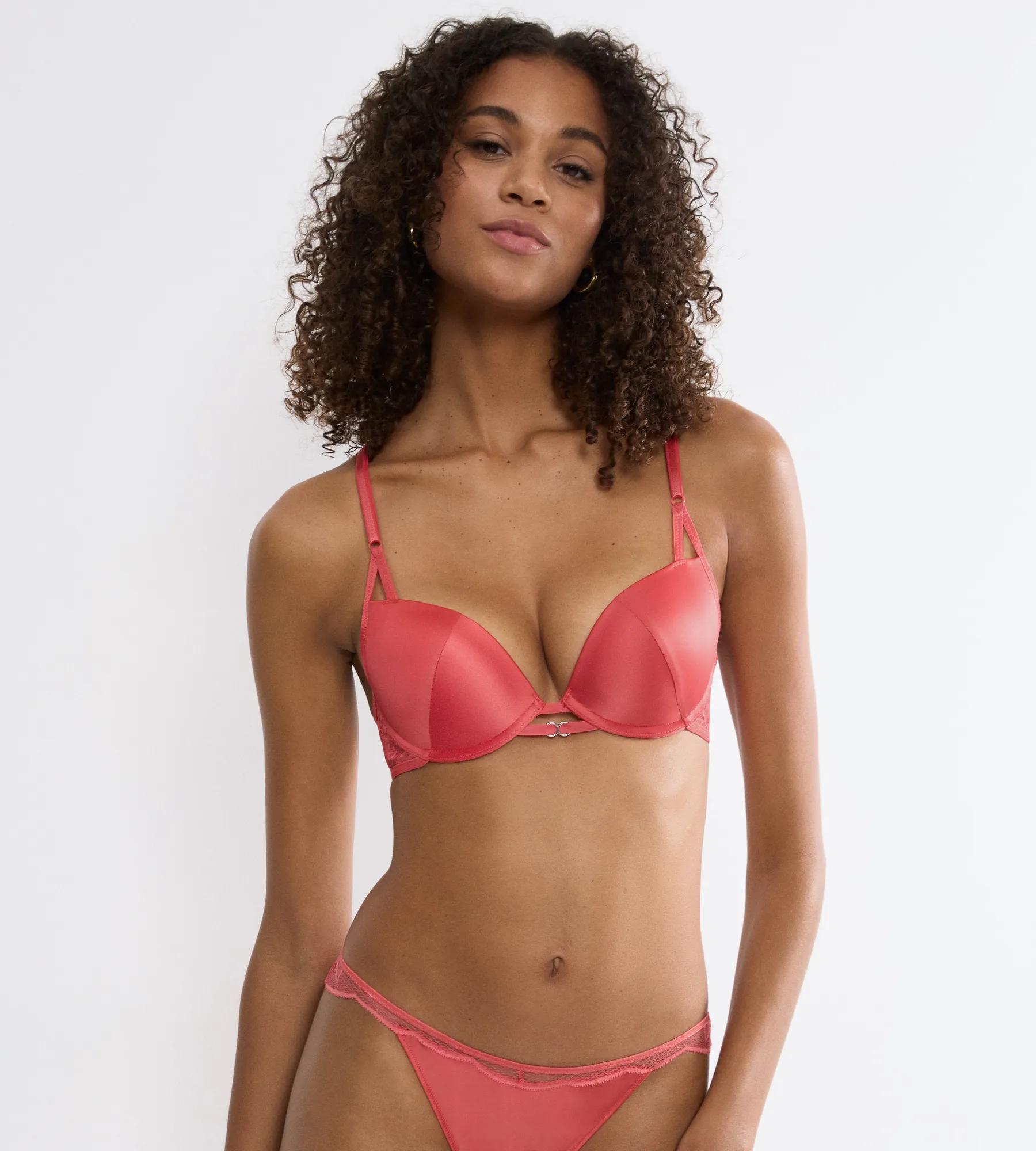 Crazy Stupid Love  Push-Up bras