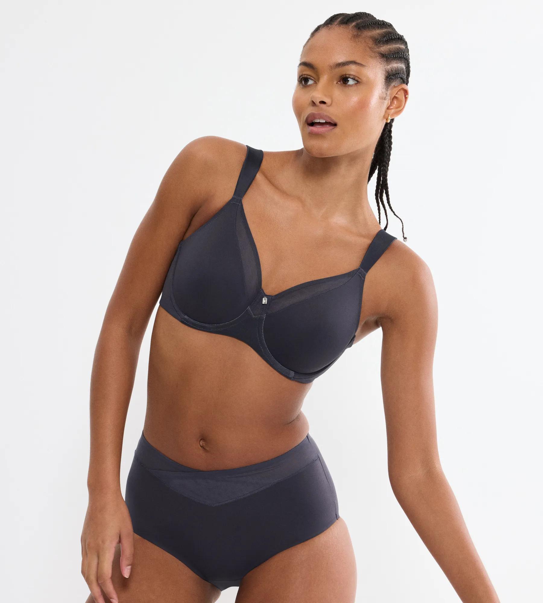 True Shape Sensation T  Minimizer bras